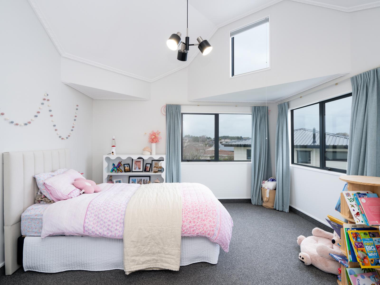 712 Queens Drive, Waikiwi