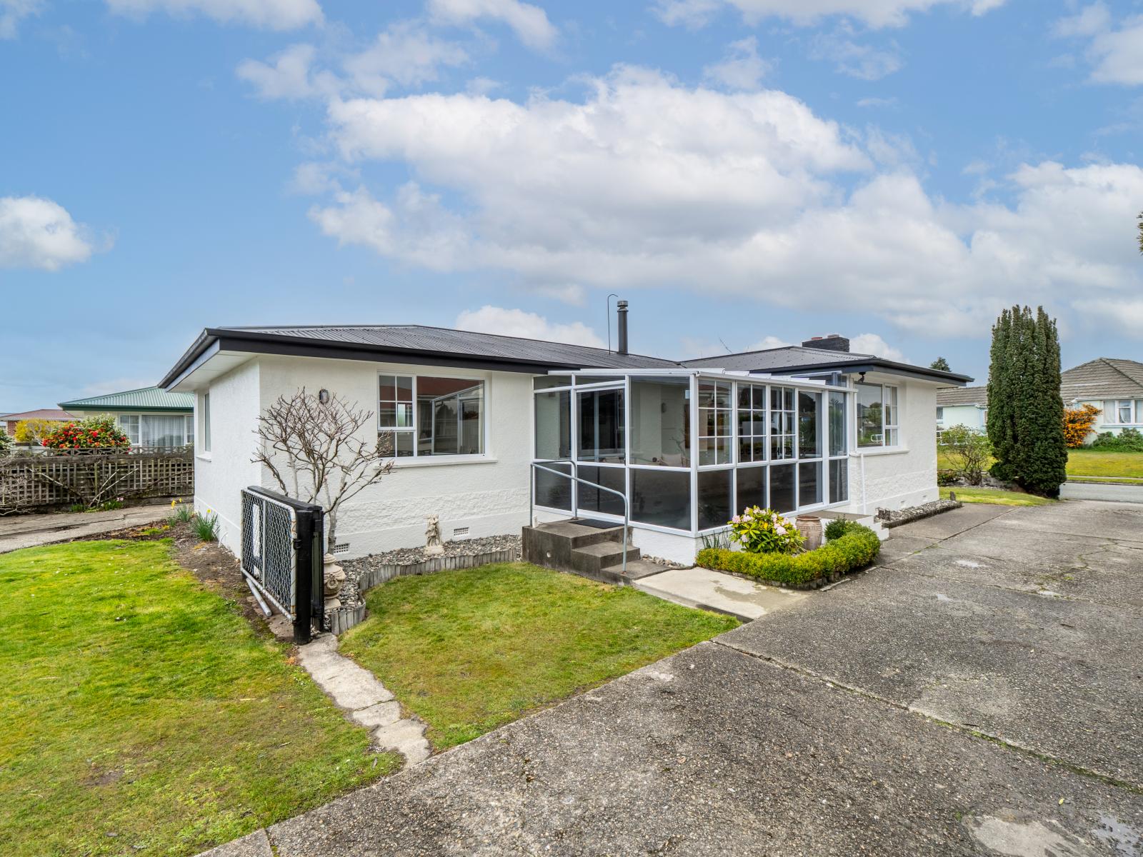 73 Conway Crescent, Glengarry