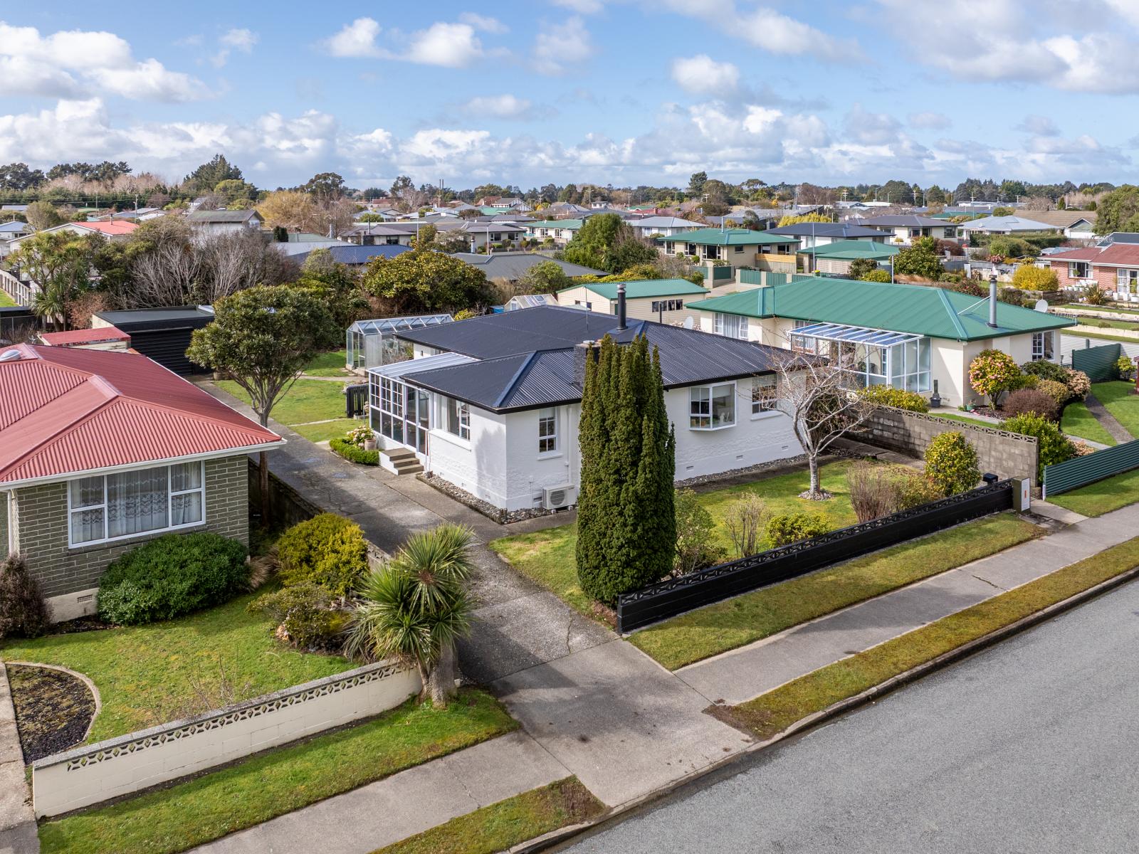 73 Conway Crescent, Glengarry