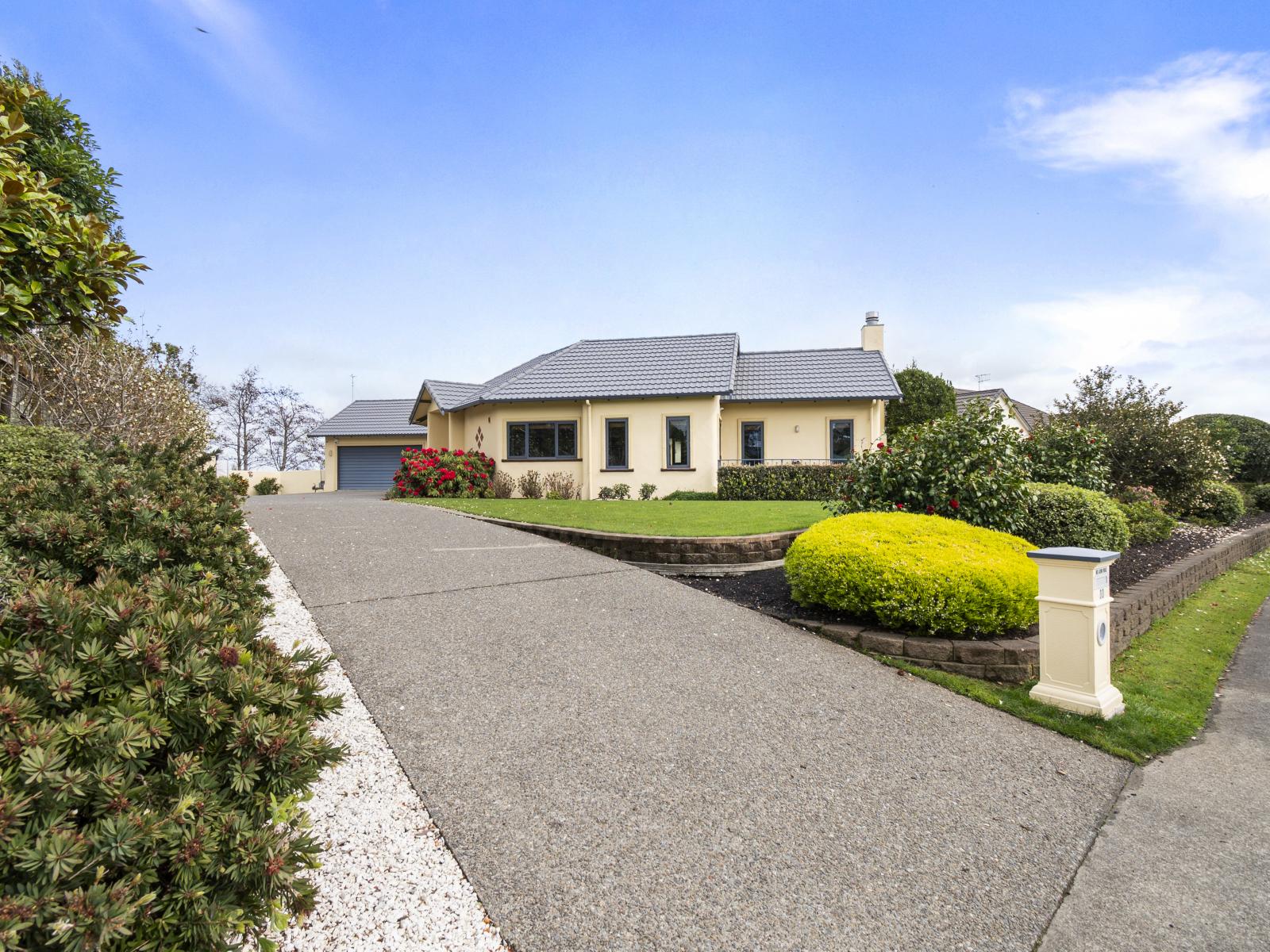 33 Cashmere Drive, Fitzherbert