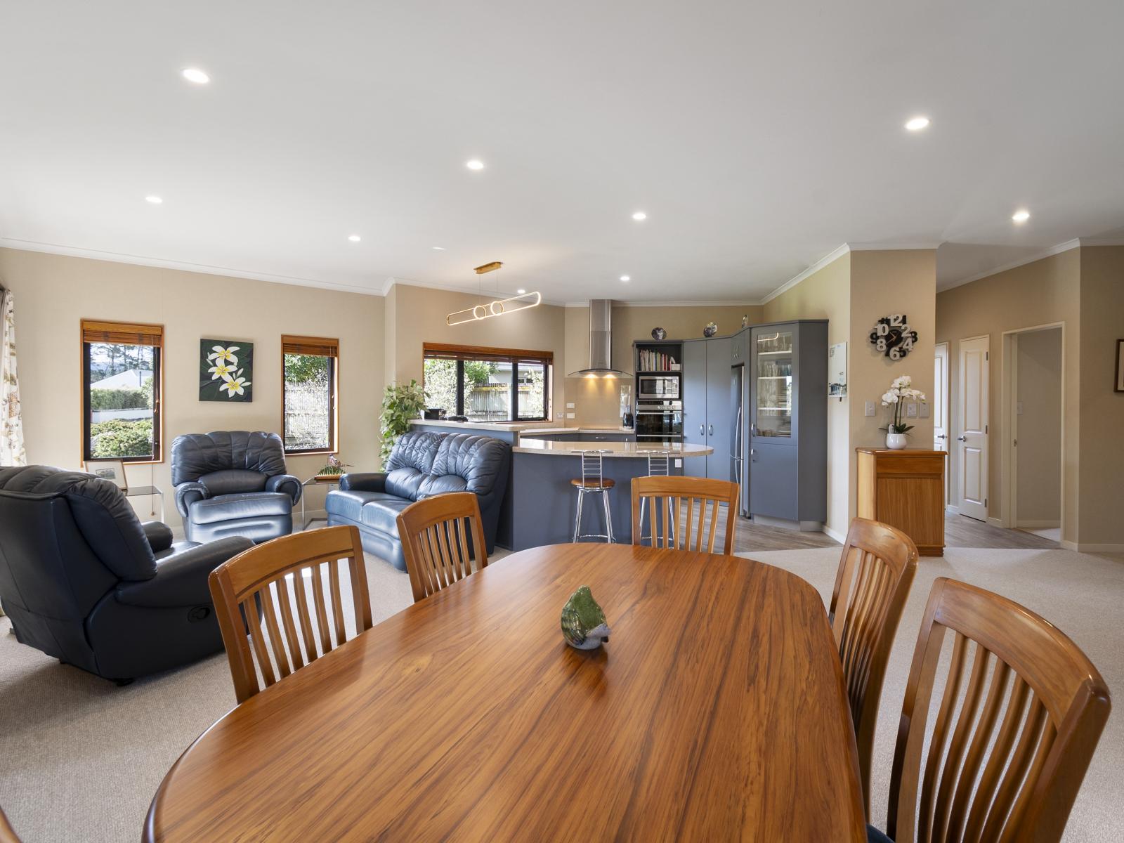 33 Cashmere Drive, Fitzherbert