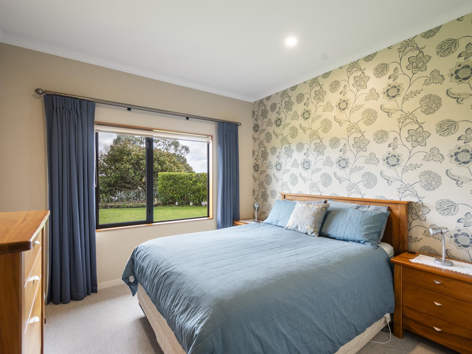 33 Cashmere Drive, Fitzherbert