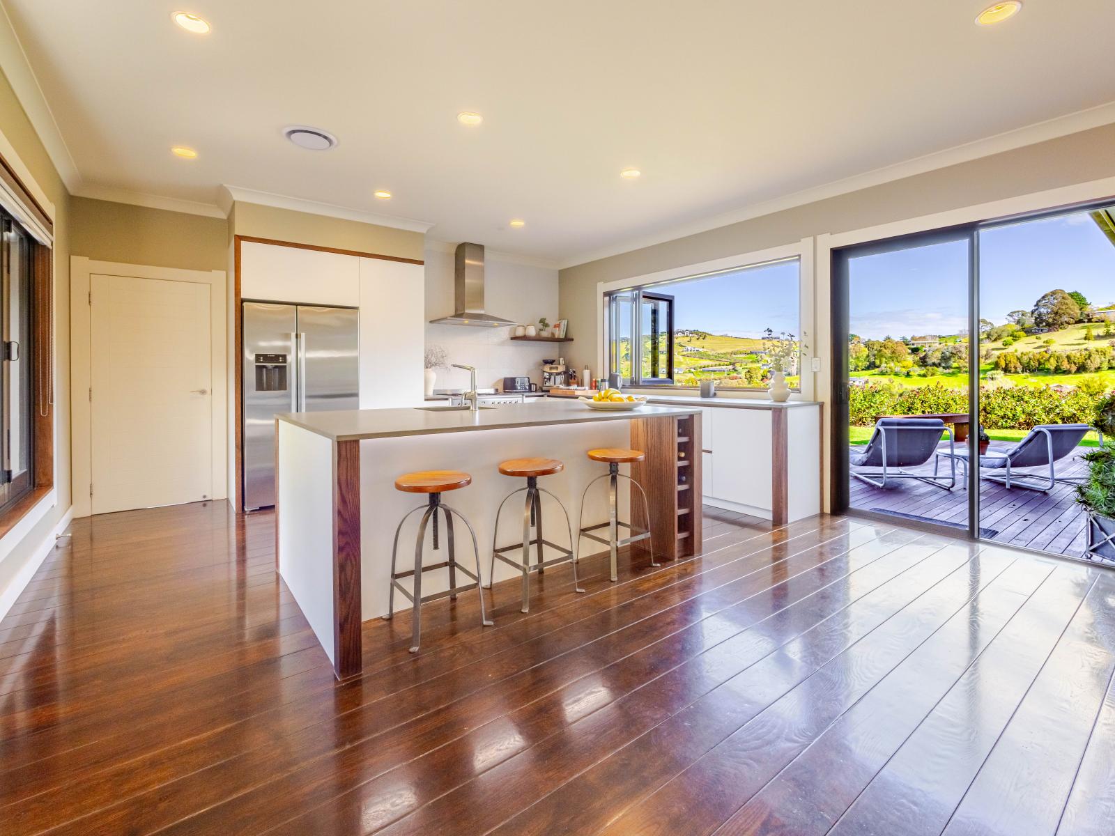 18 Lakeview Terrace, Taradale
