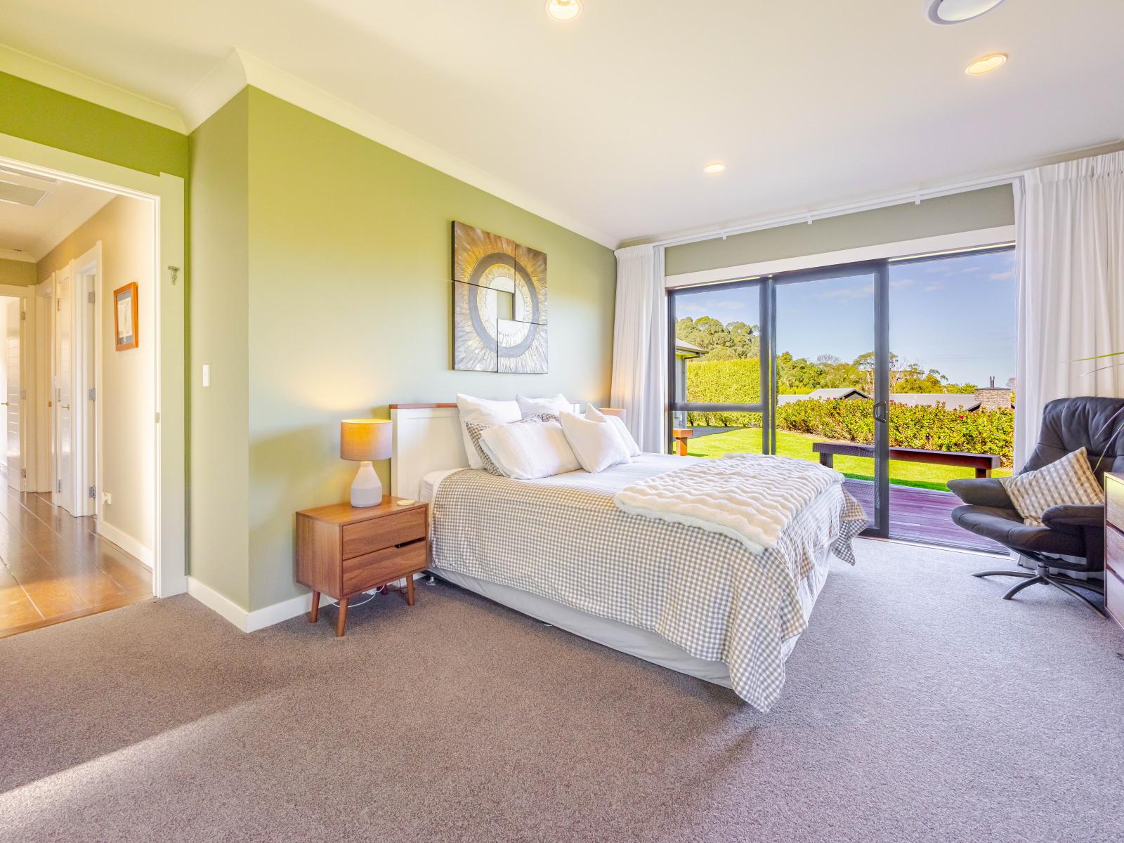 18 Lakeview Terrace, Taradale