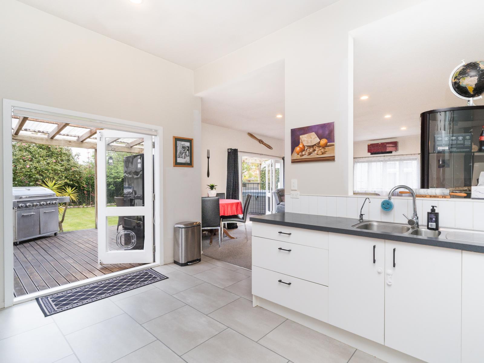 12 Bryant Street, Takaro