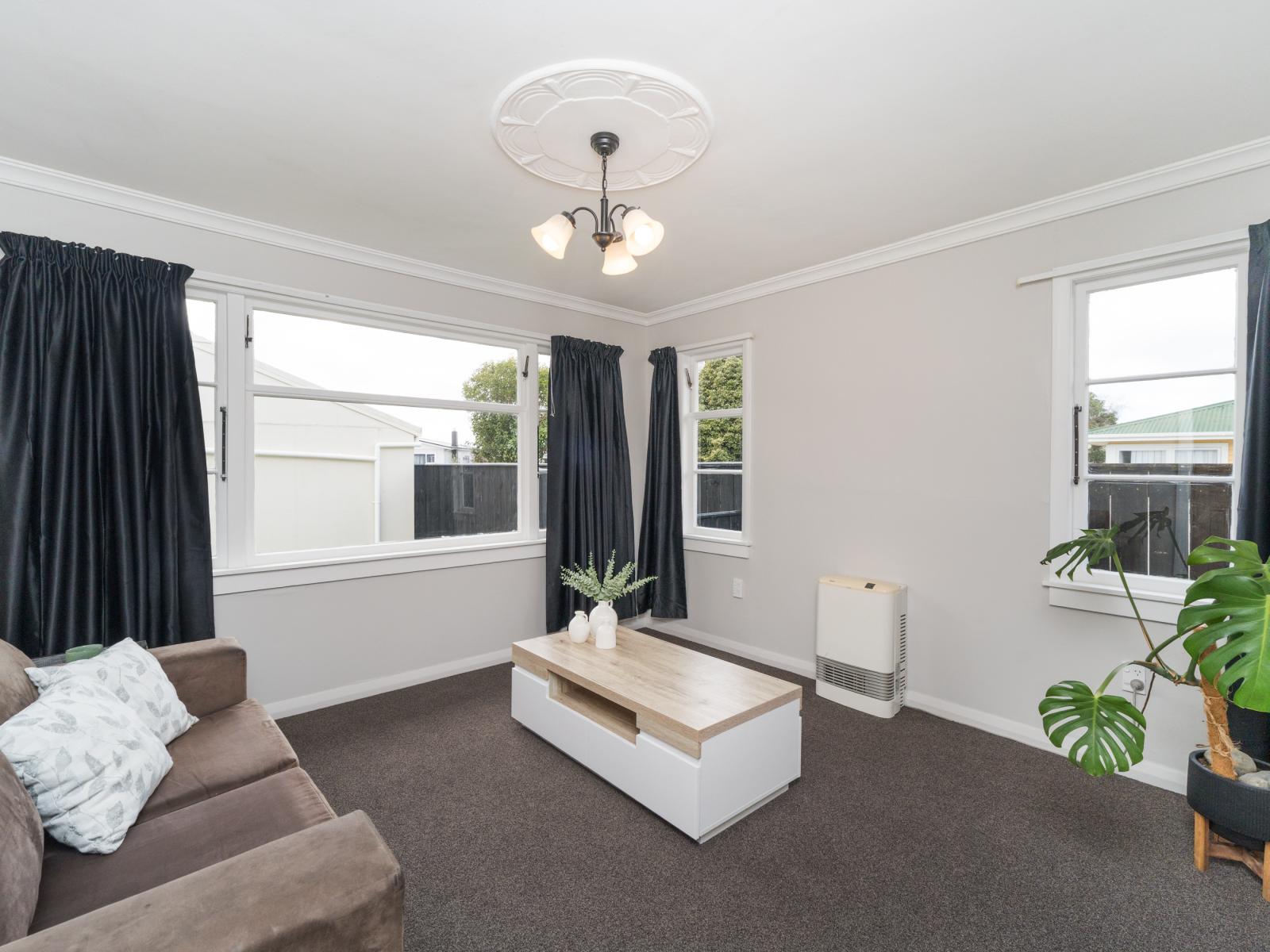 6 Waterford Place, Westbrook