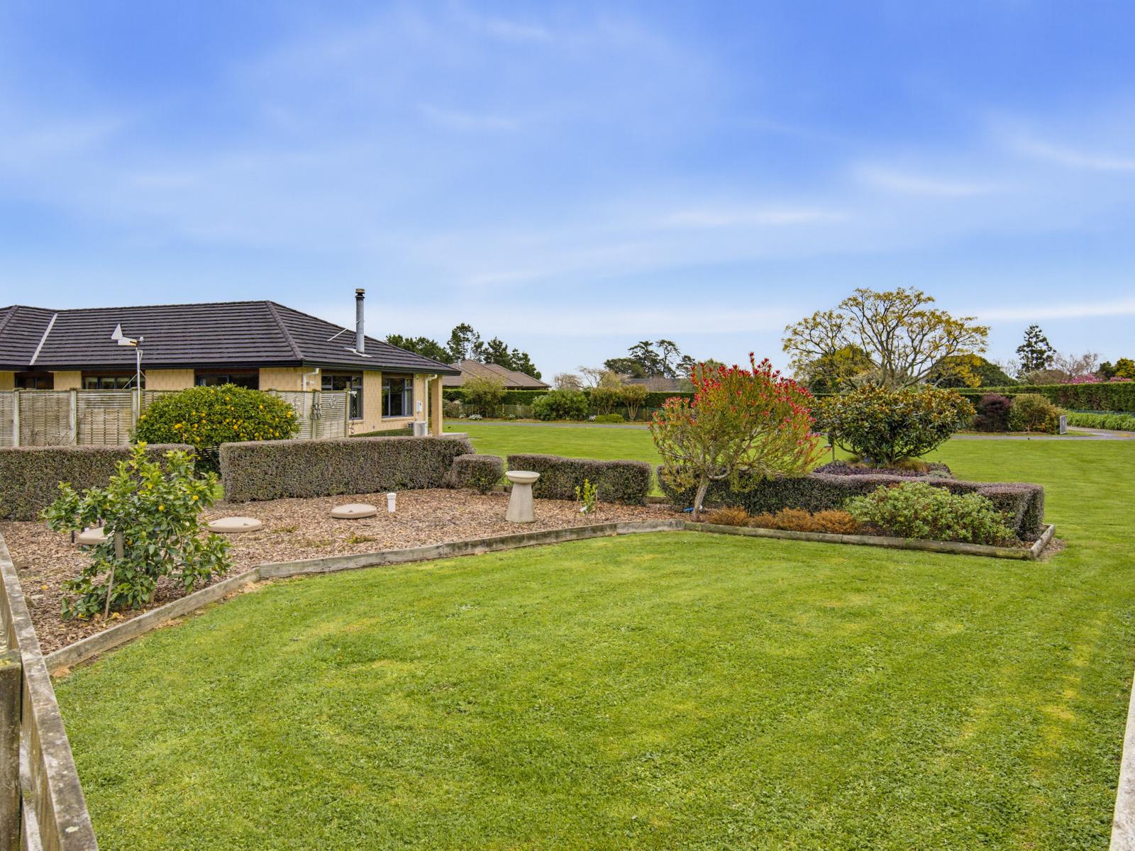 53 Pohutukawa Drive, Levin