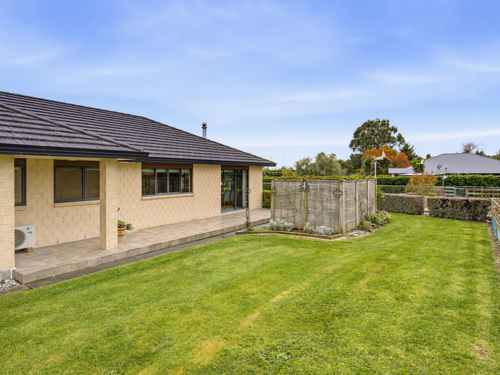 53 Pohutukawa Drive, Levin