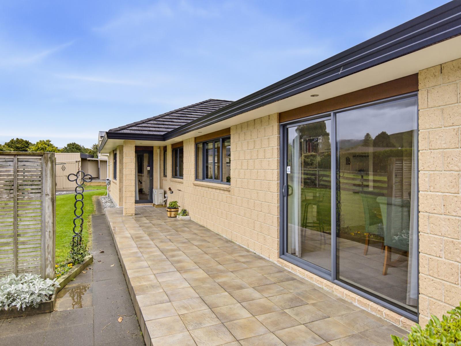 53 Pohutukawa Drive, Levin