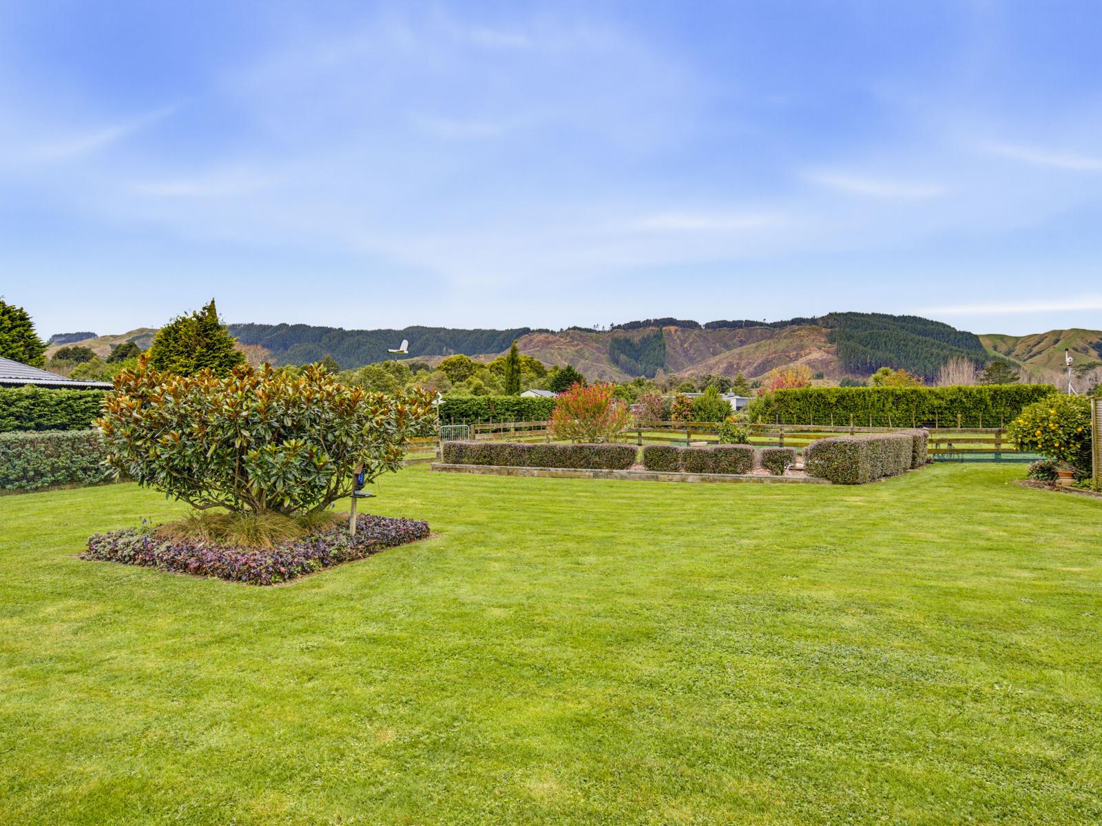 53 Pohutukawa Drive, Levin