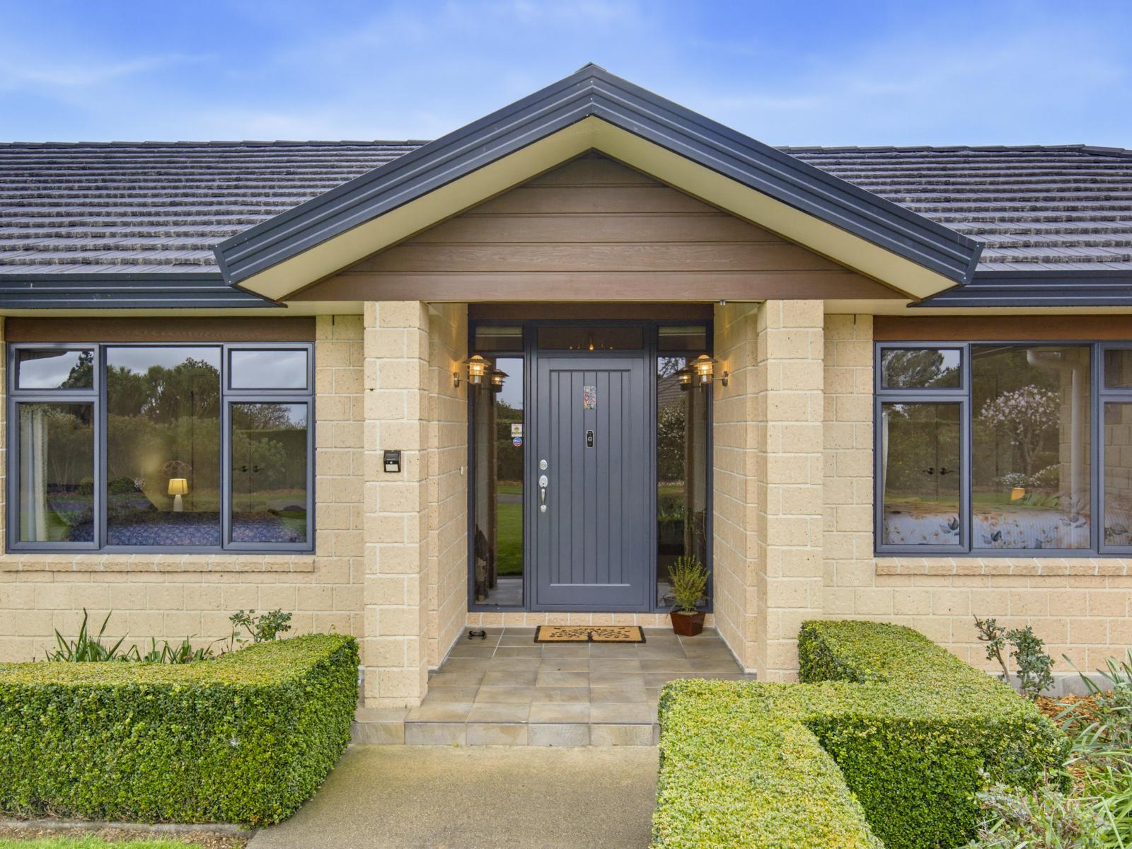 53 Pohutukawa Drive, Levin