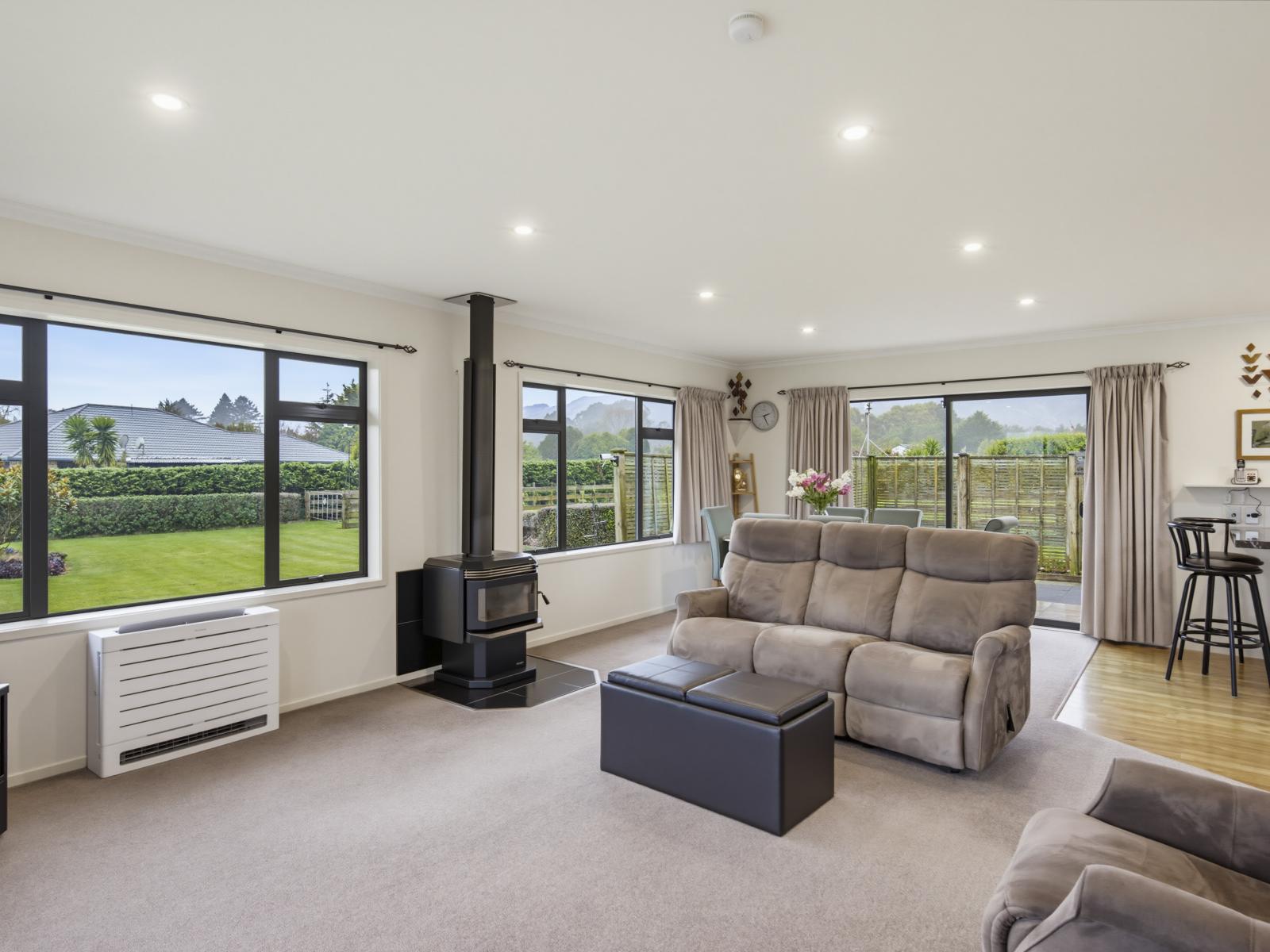 53 Pohutukawa Drive, Levin