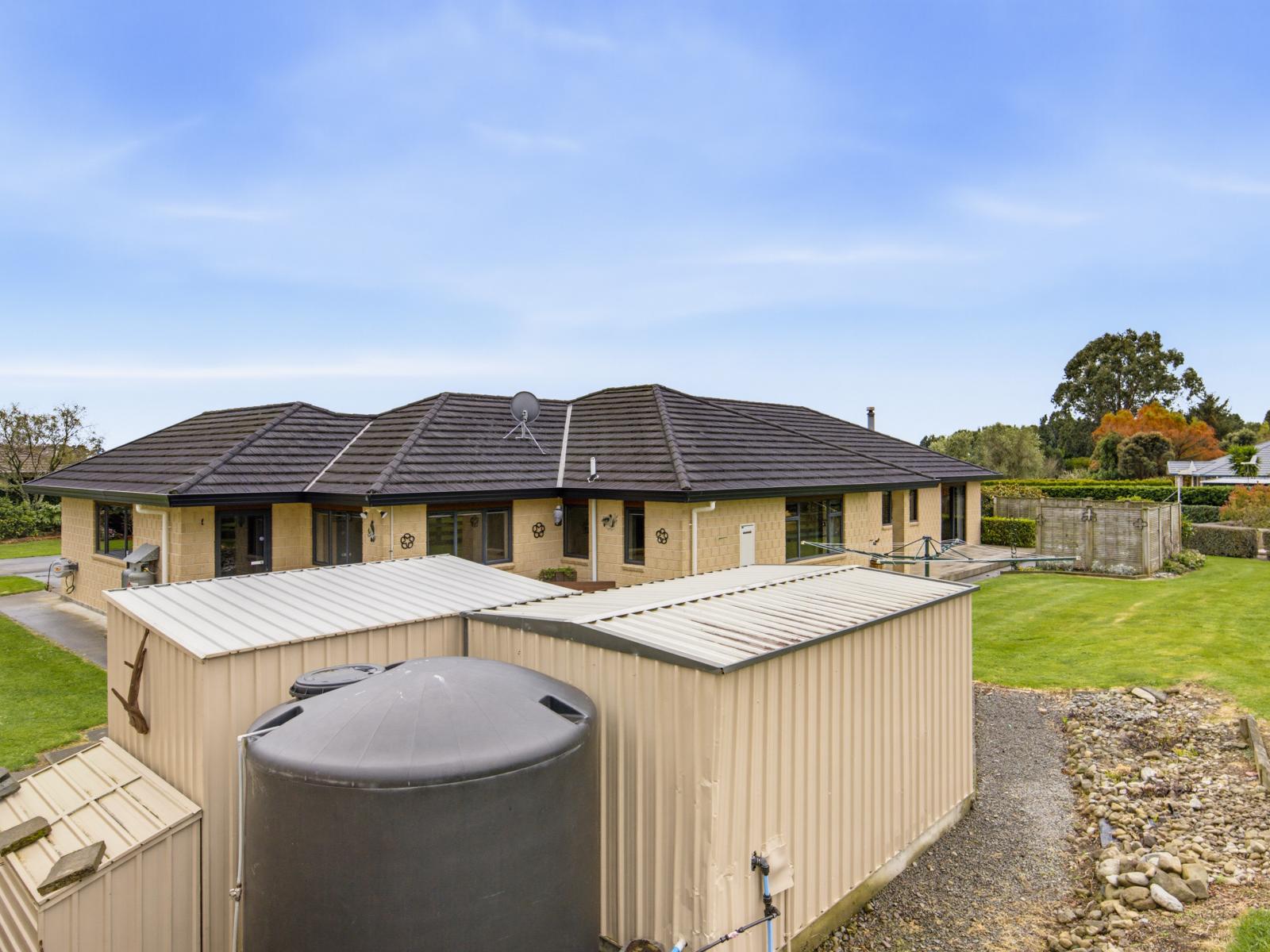 53 Pohutukawa Drive, Levin