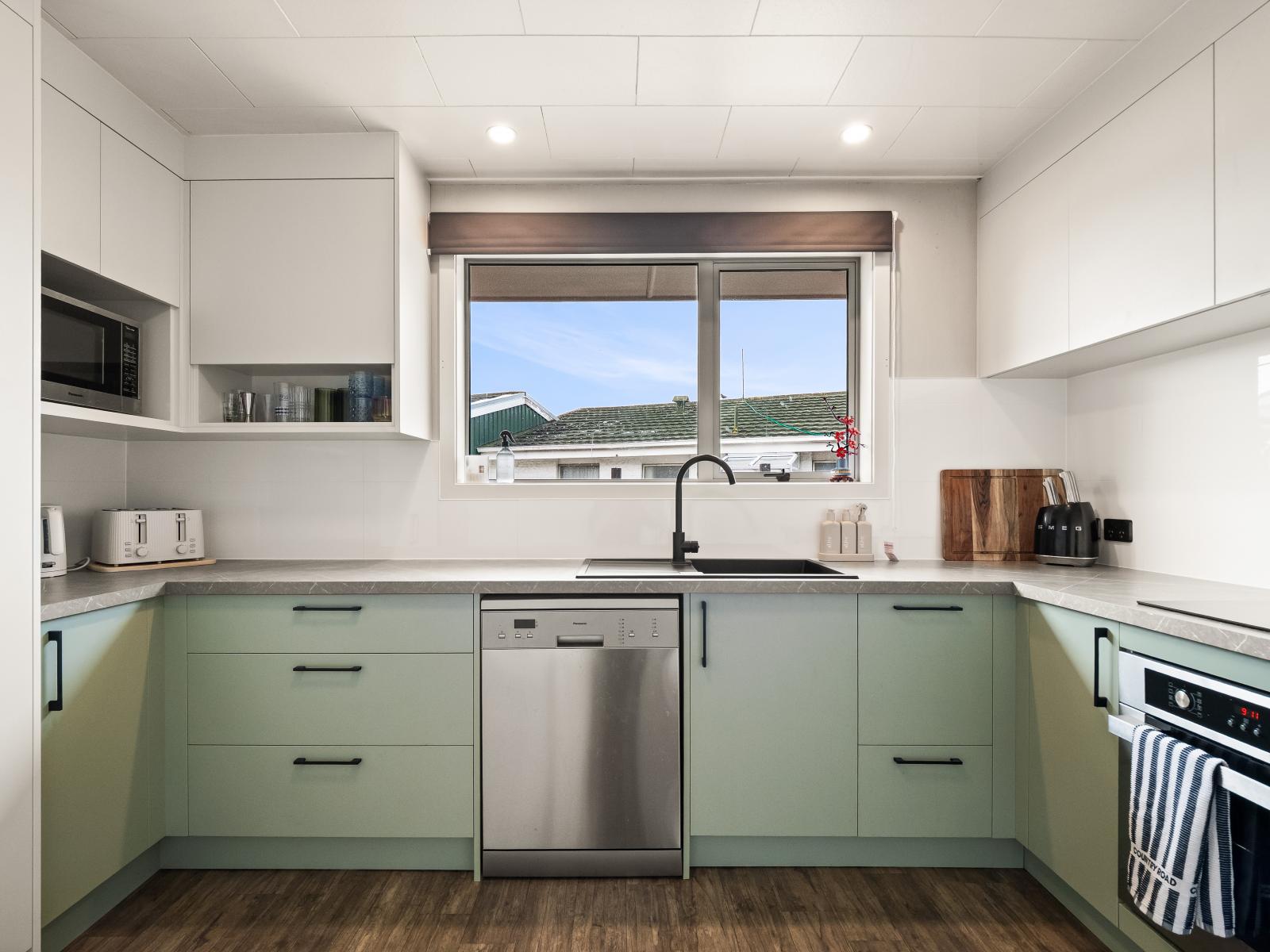 196B Bay View Road, South Dunedin