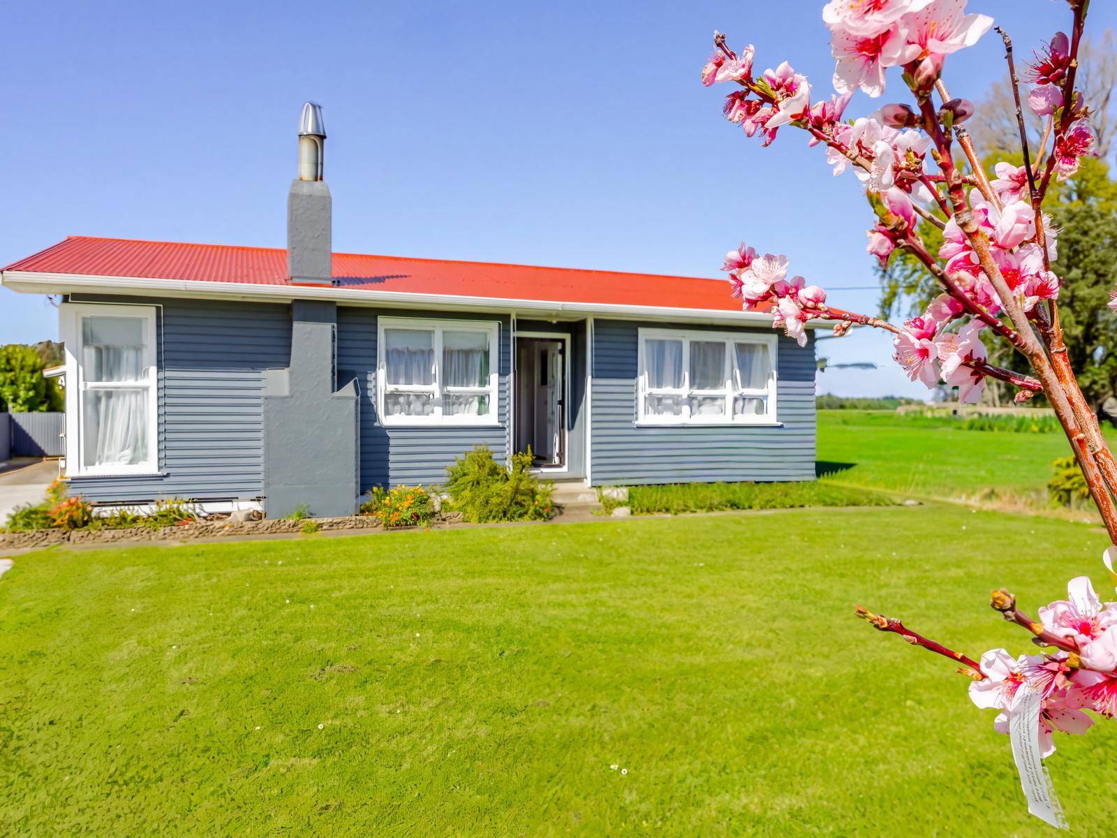 10 Jones Street, Porangahau
