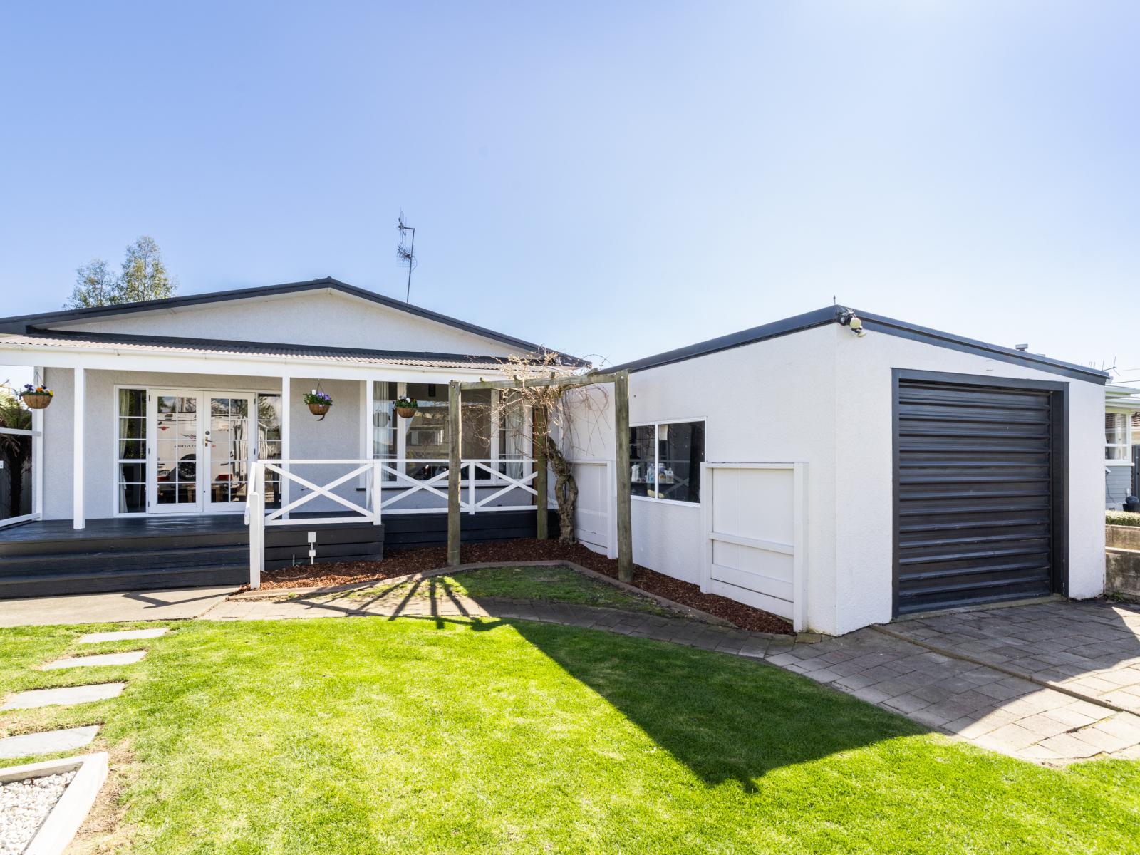 108 Frimley Avenue, Frimley