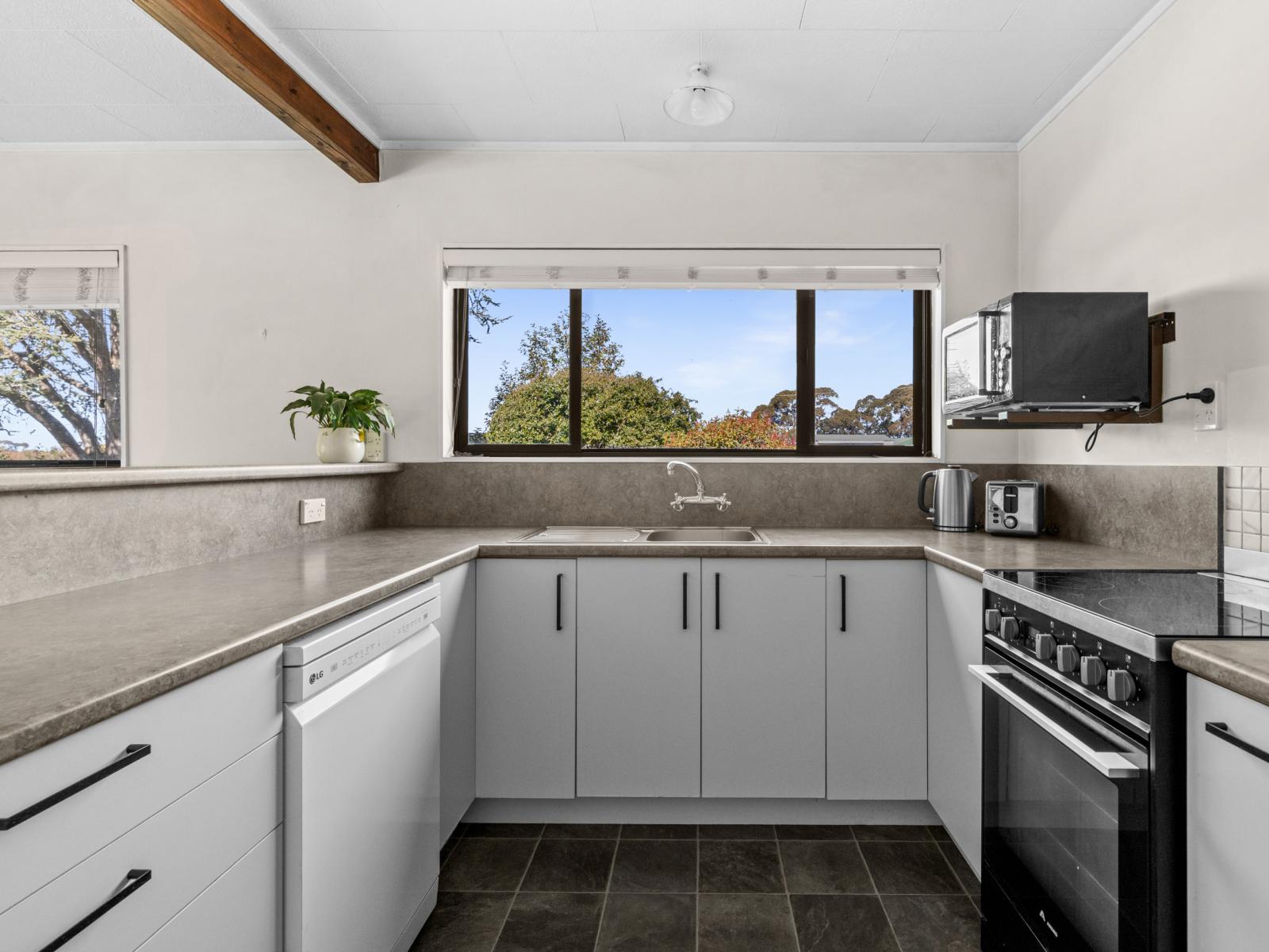 167 Richmond Road, Clive