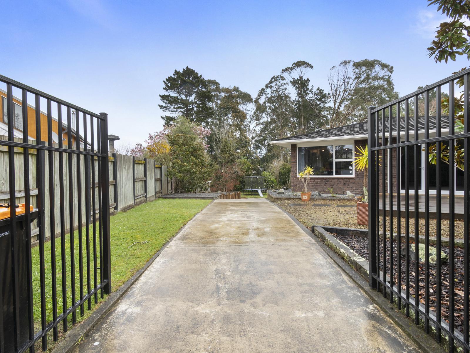 7 Guernsey Place, Fitzherbert