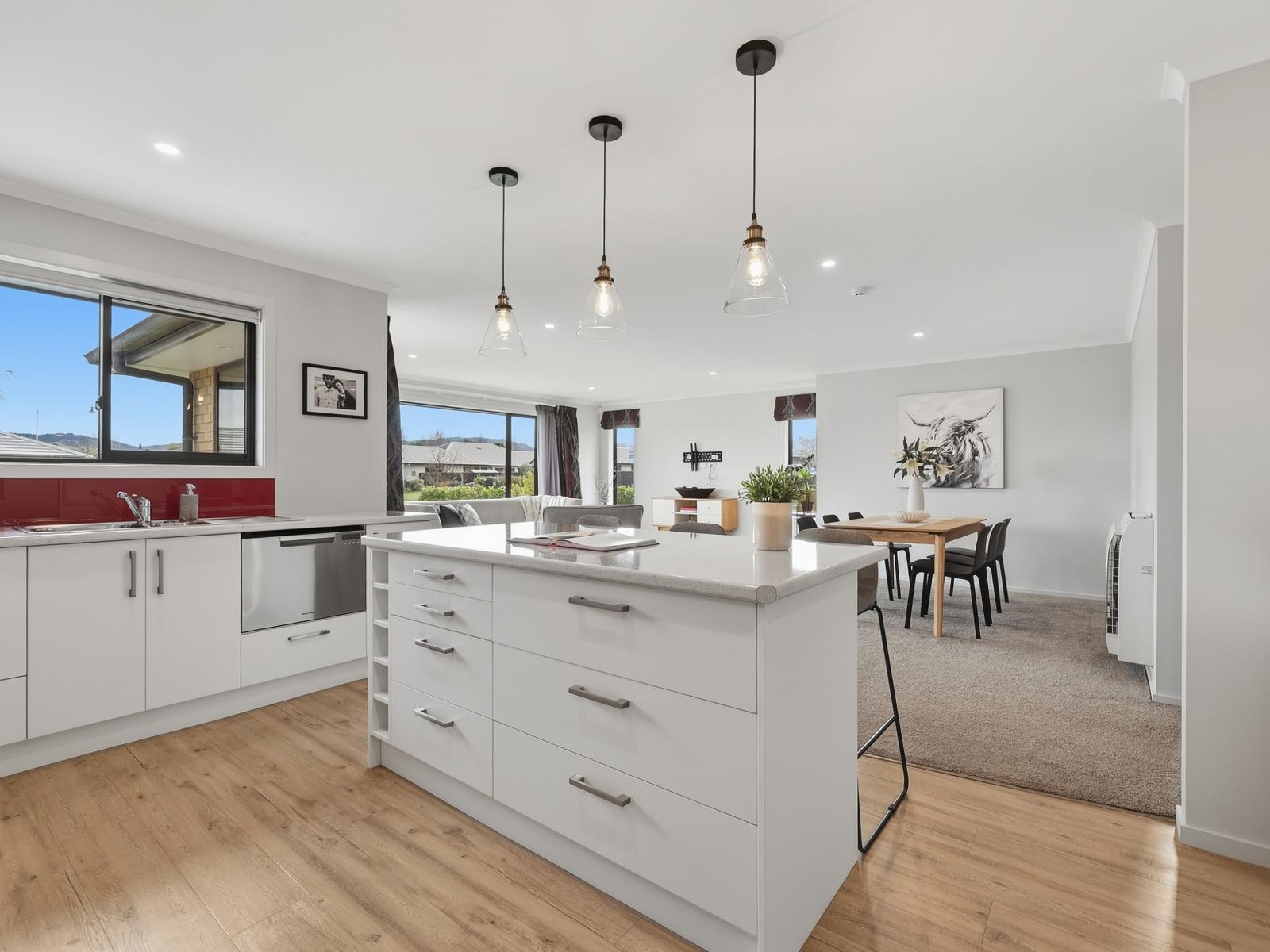 5 Dundee Road, Mosgiel