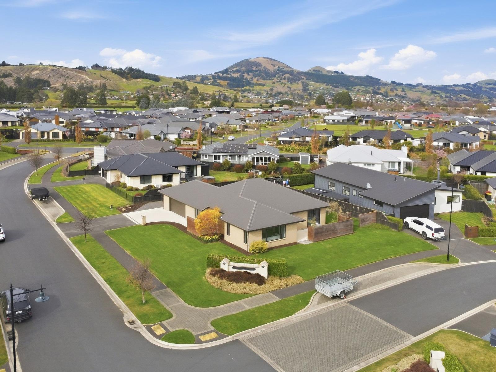 5 Dundee Road, Mosgiel