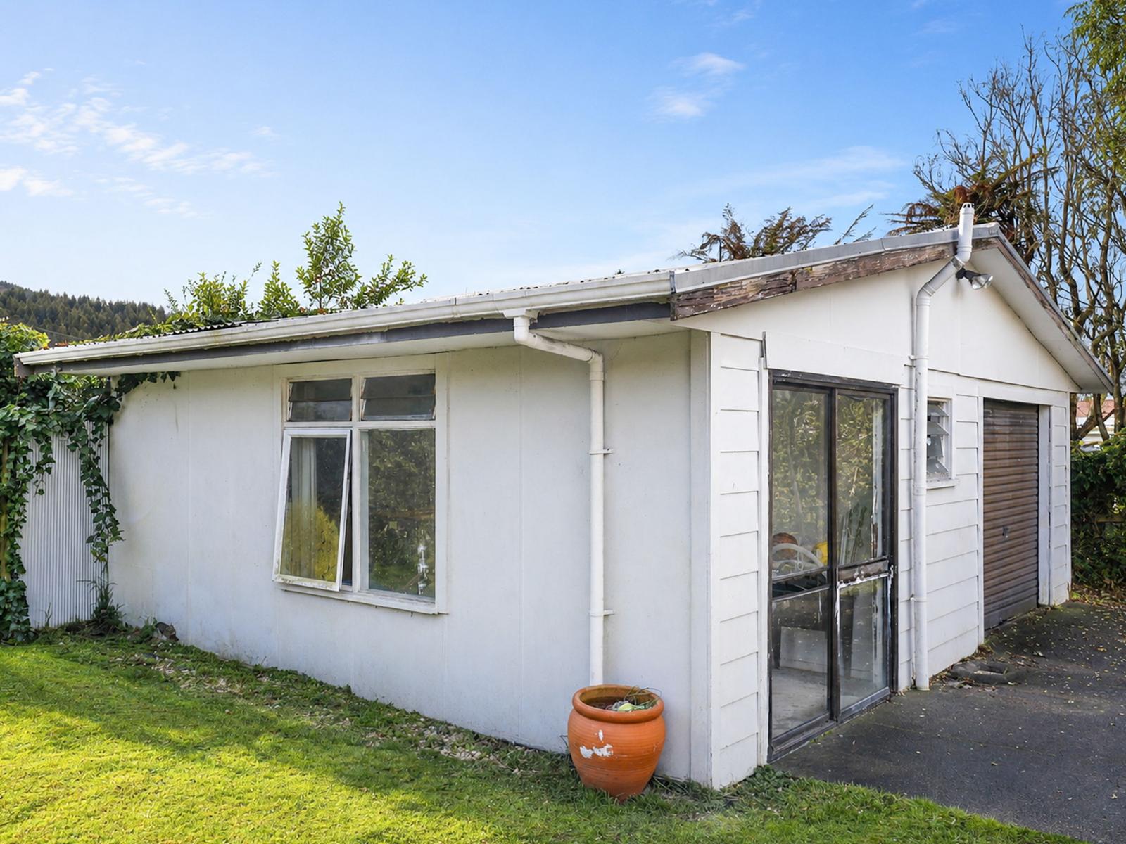 6 Luke Place, Fairy Springs