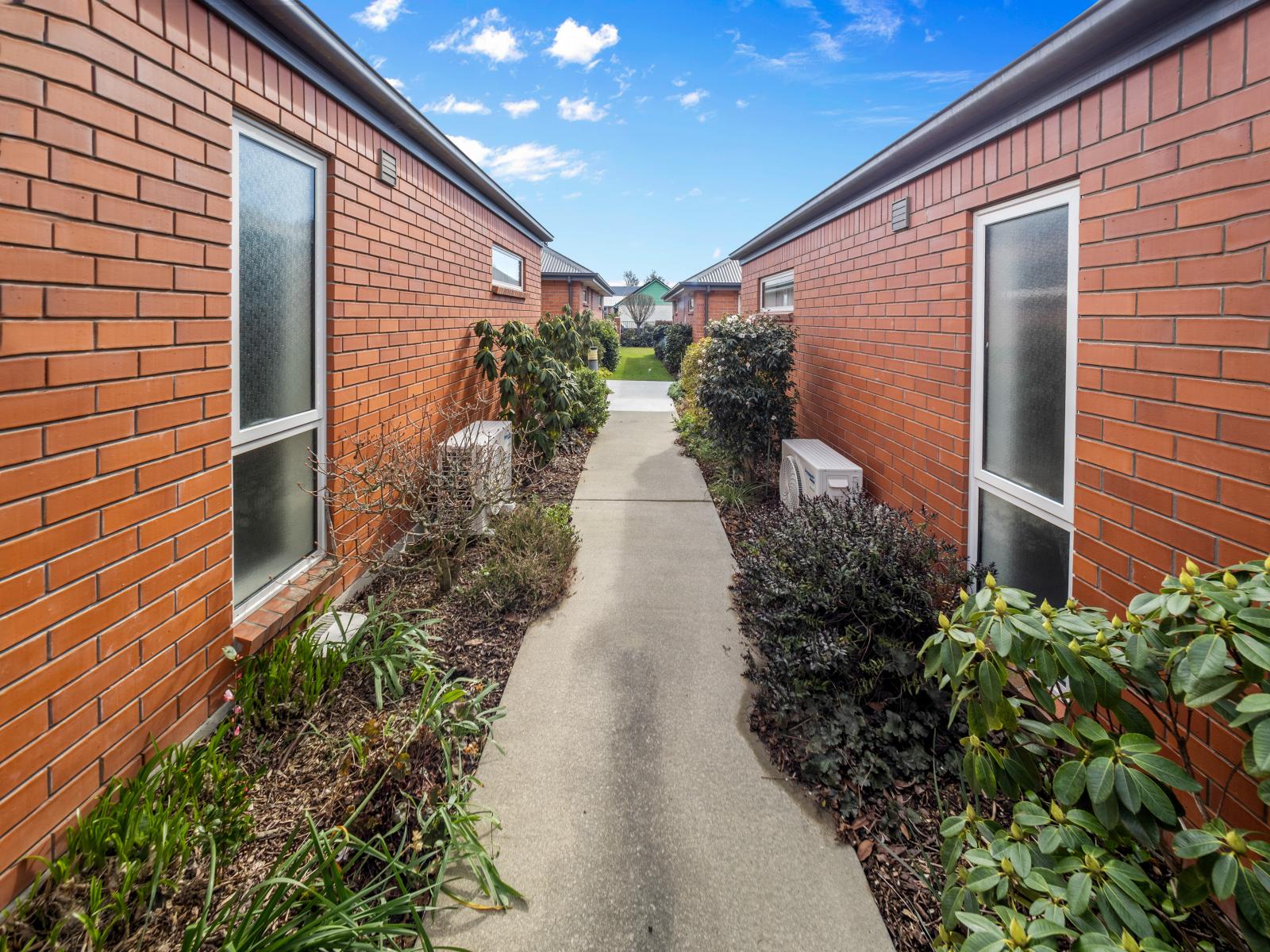 77 Walnut Avenue, Allenton