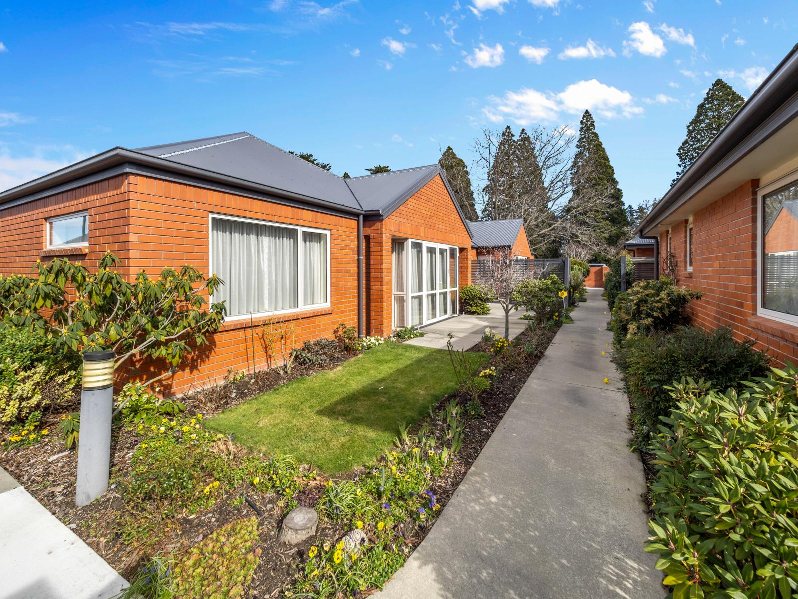 77 Walnut Avenue, Allenton