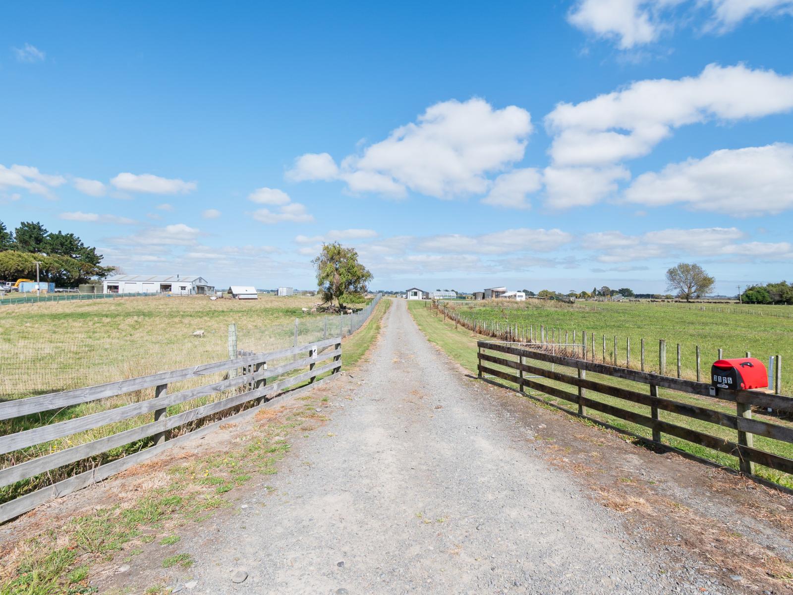 3125 State Highway 1, Sanson