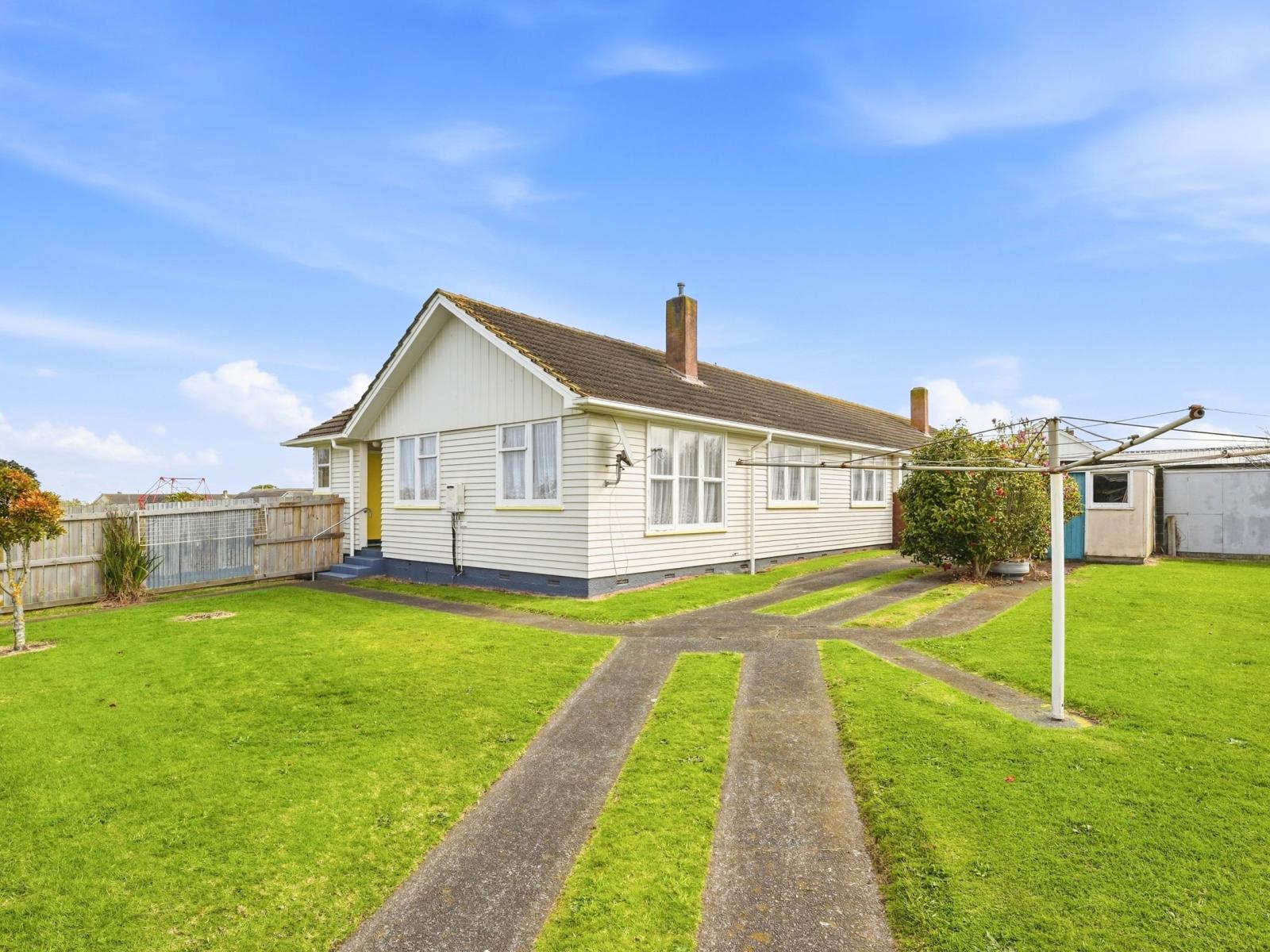 83 Titoki Street, Castlecliff