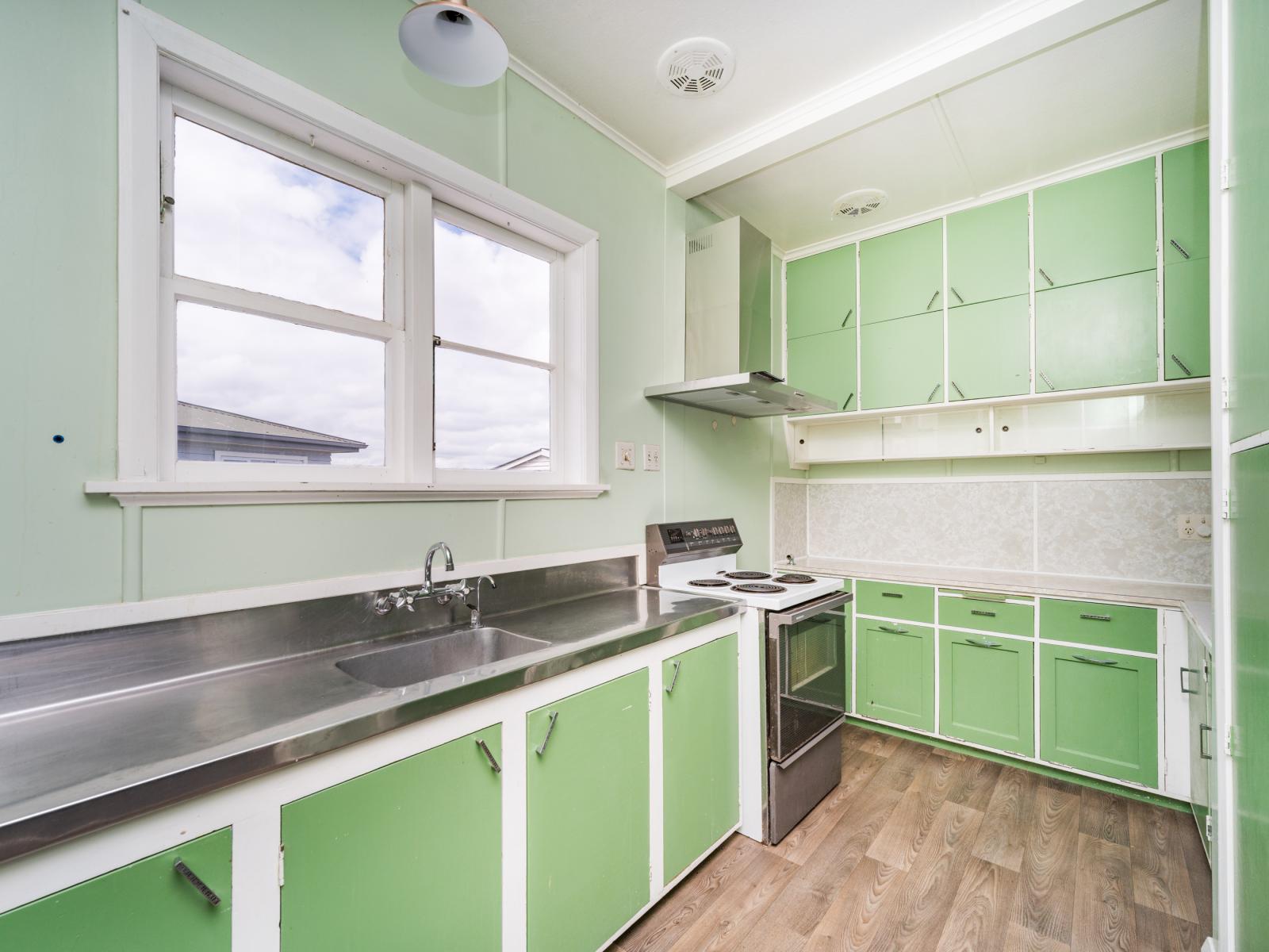 14 Belvedere Crescent, Takaro