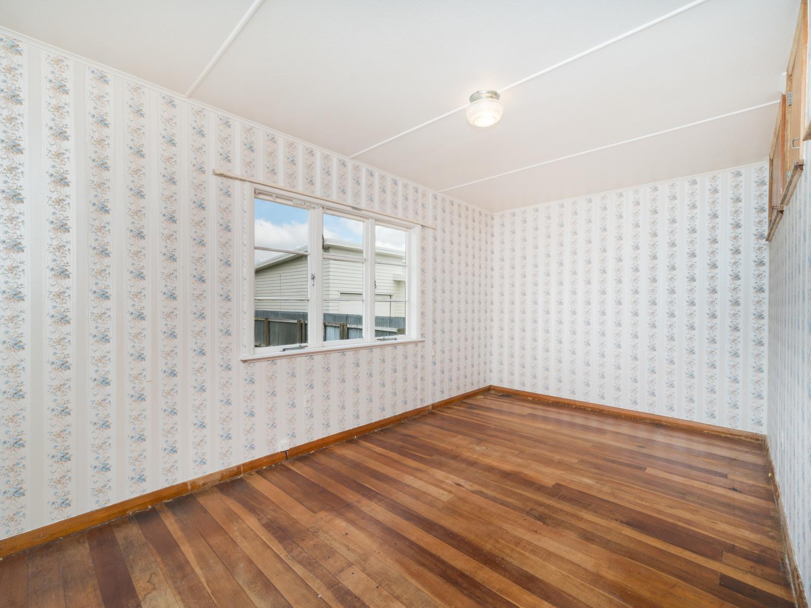 14 Belvedere Crescent, Takaro