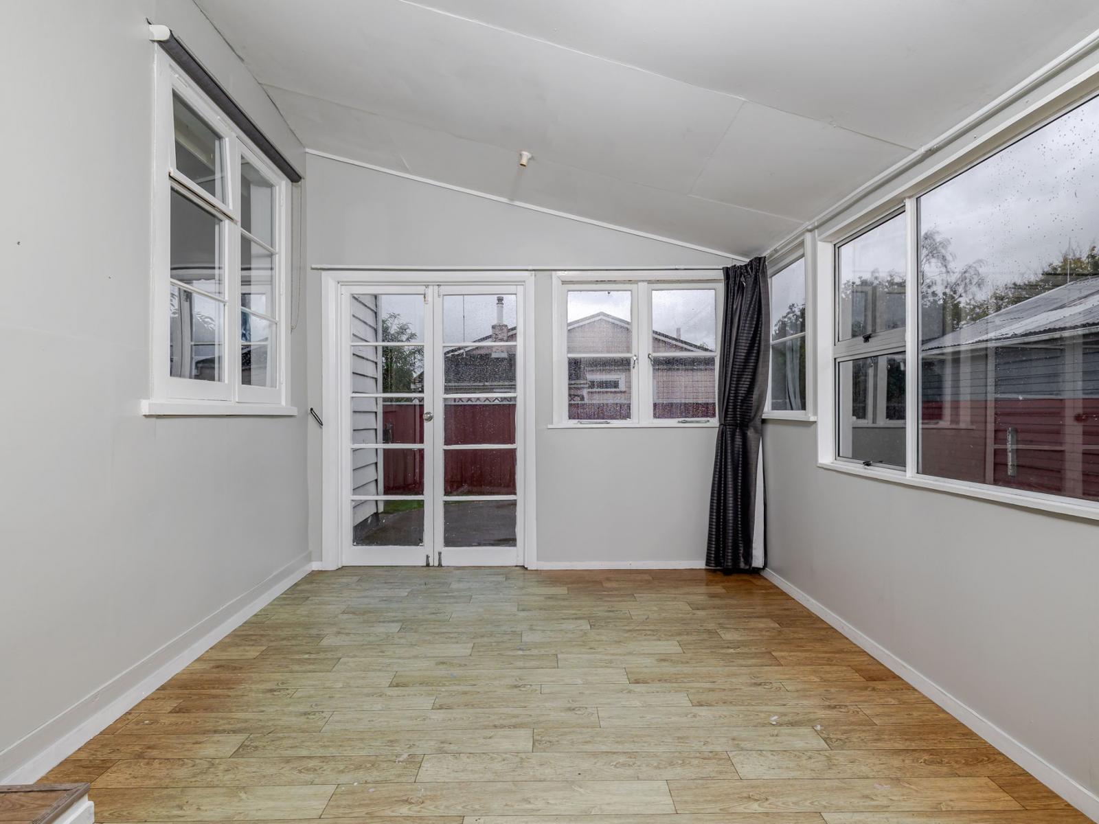 19 Sedcole Street, Pahiatua