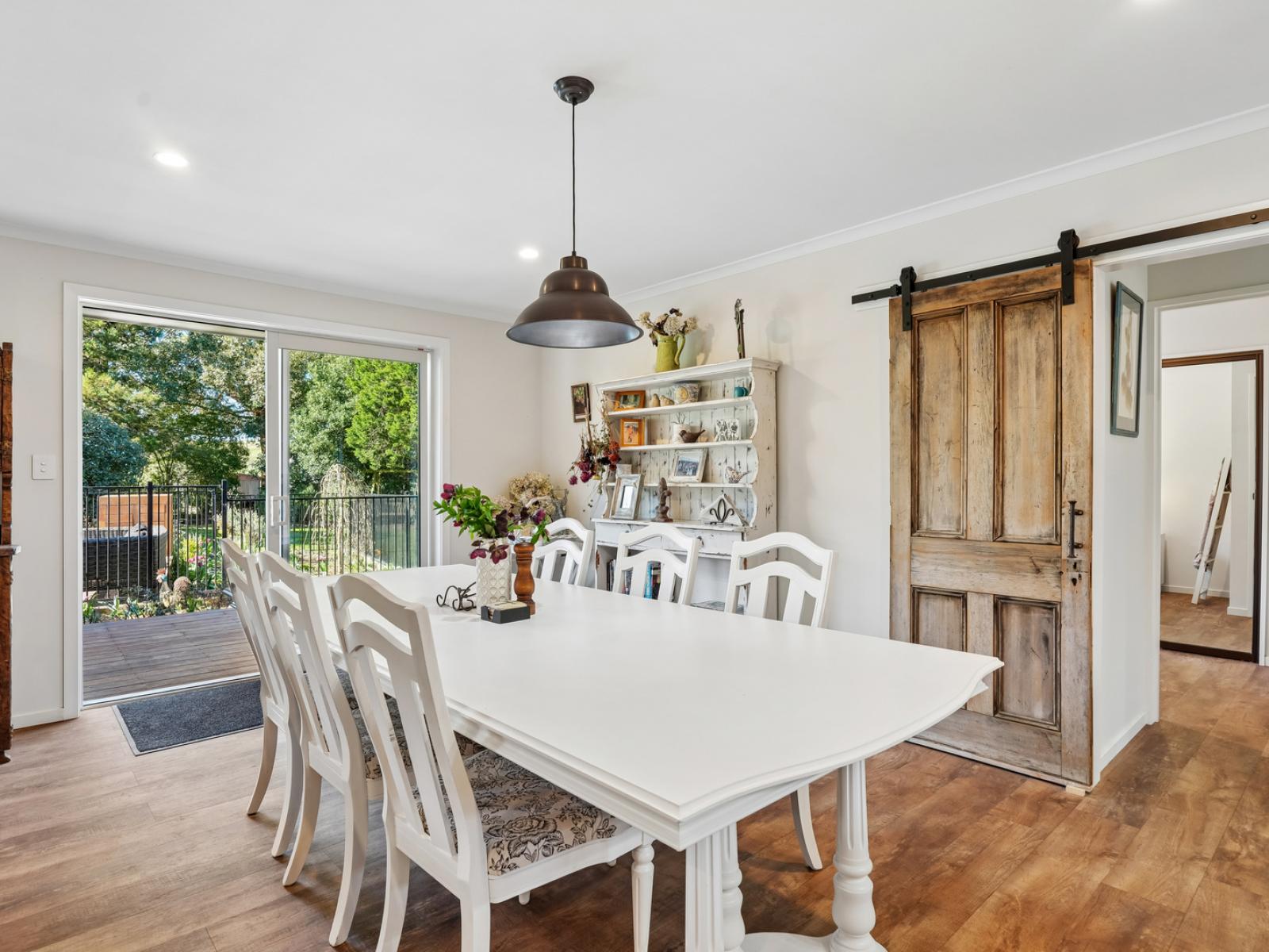 862 Oxford Road, Fernside