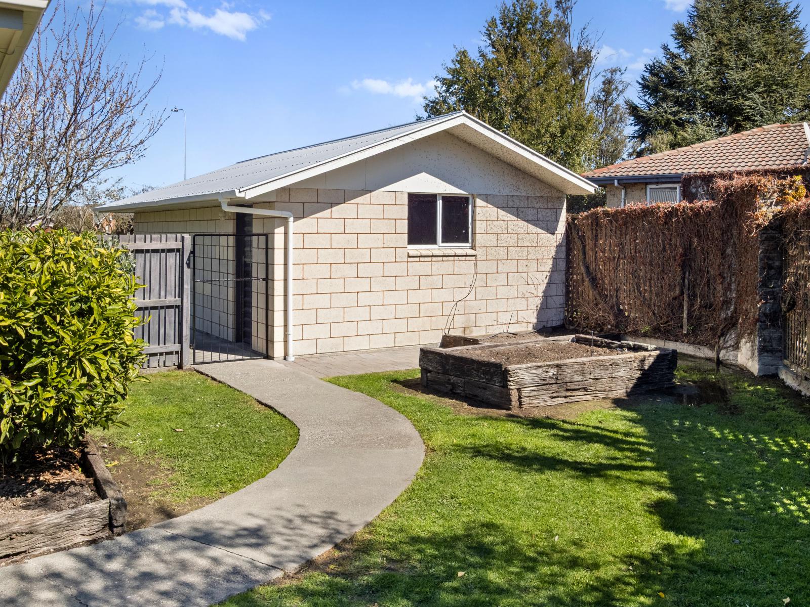 24 Lane Street, Allenton