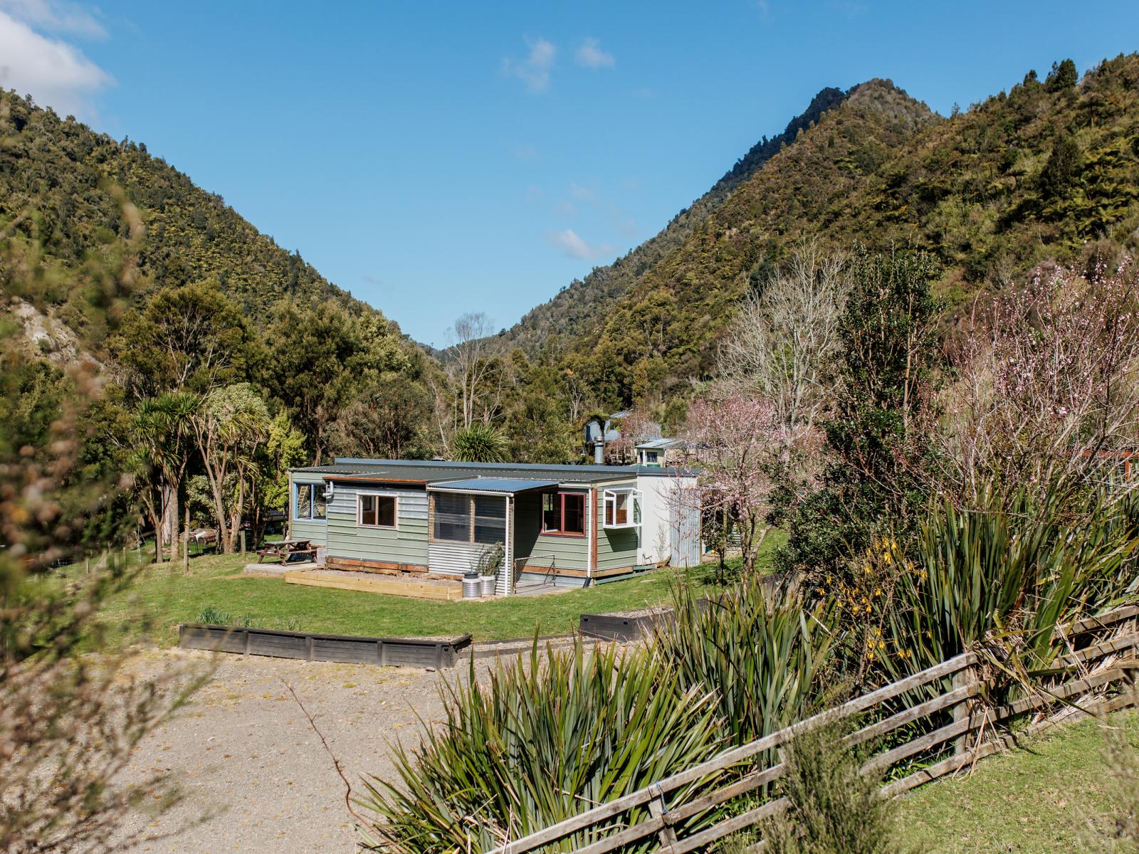1344 Otara Road, Toatoa