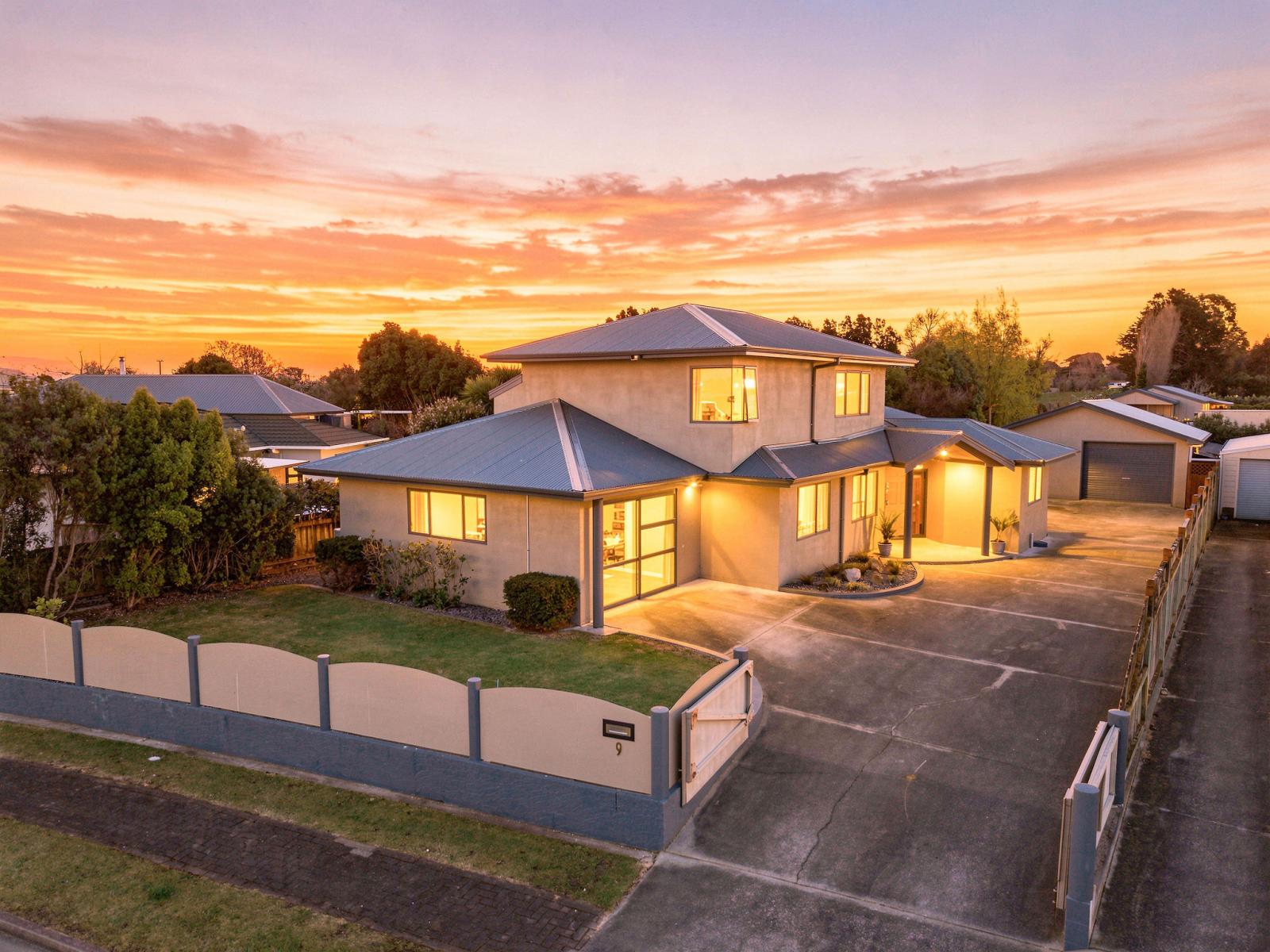 9 Sherwood Place, Springvale