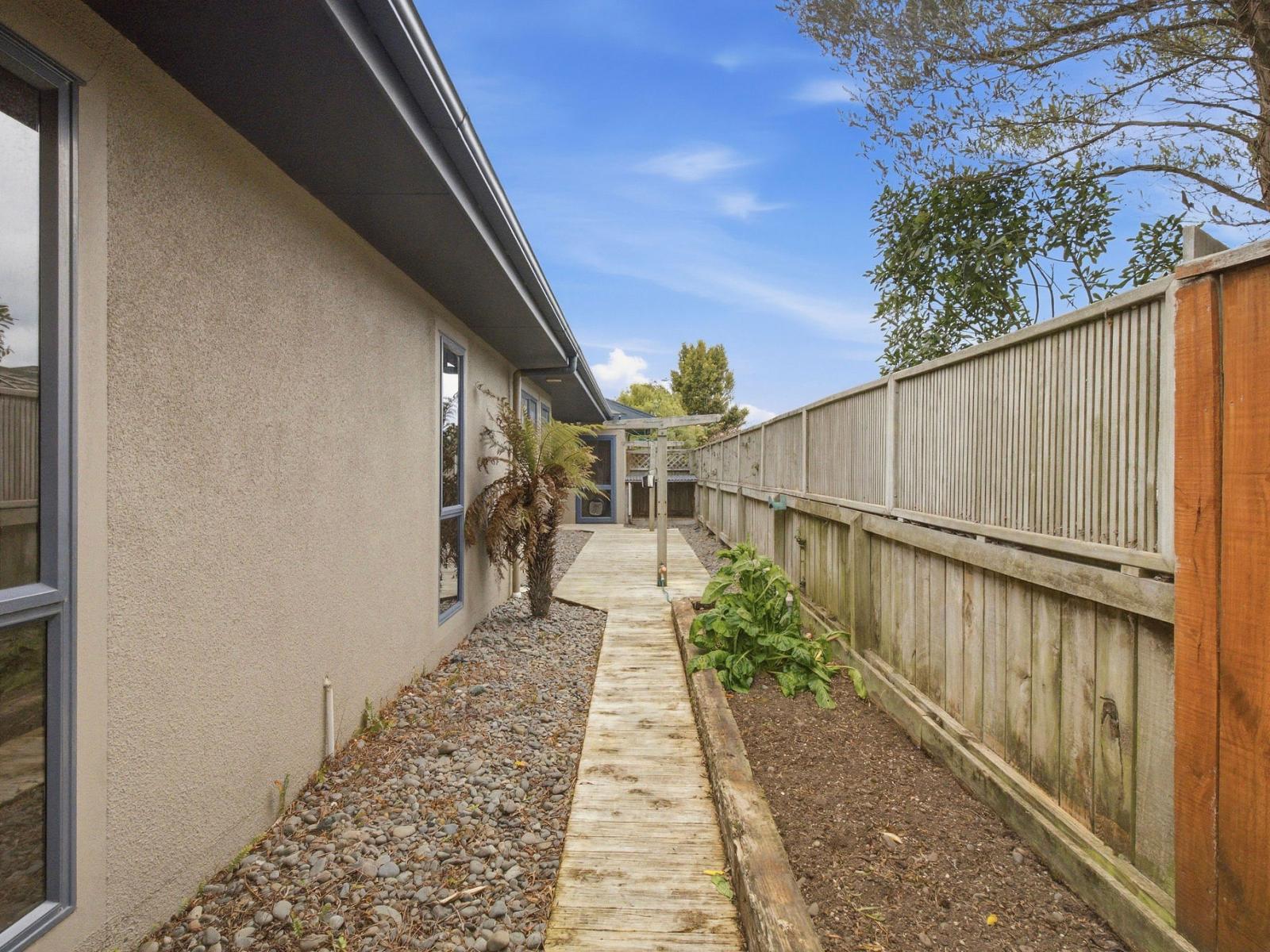 9 Sherwood Place, Springvale
