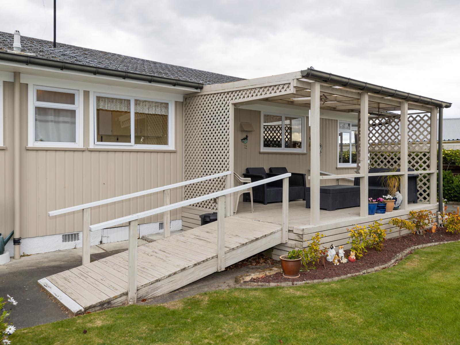 14 Liverpool Crescent, Tamatea