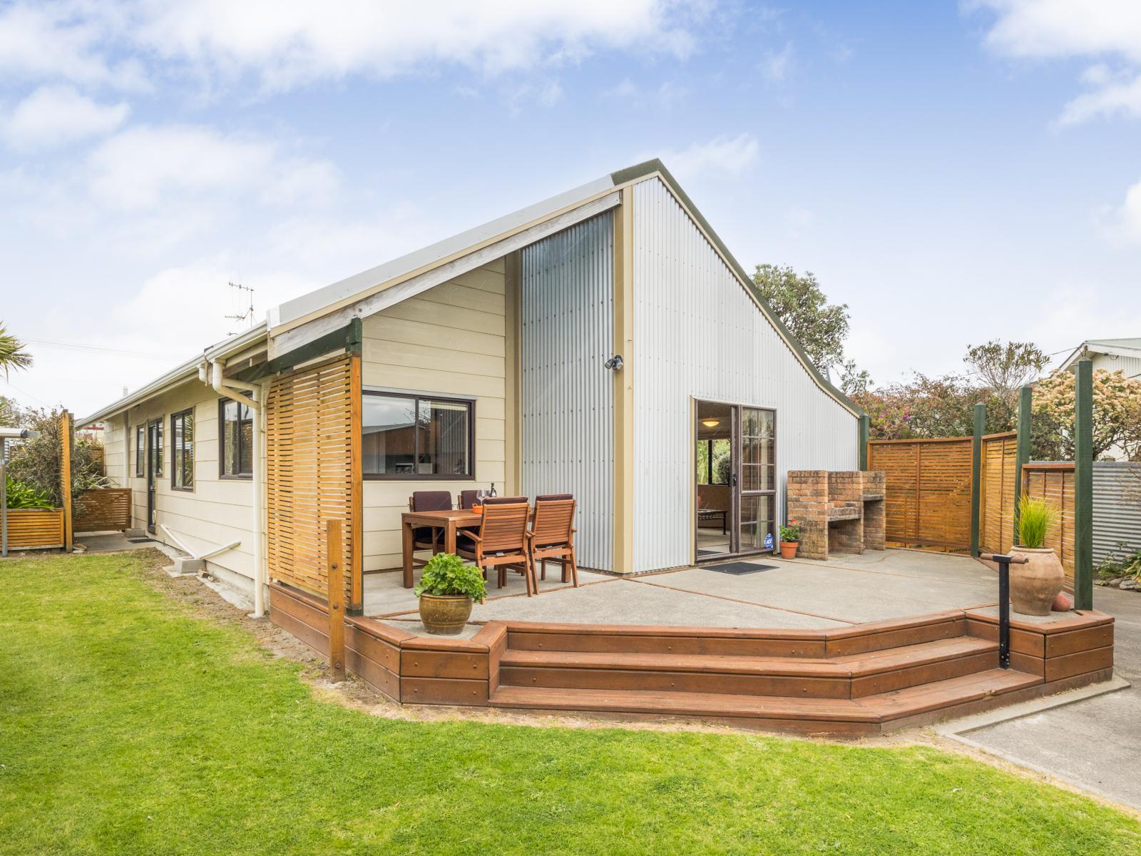 5 Hennessy Street East, Foxton Beach
