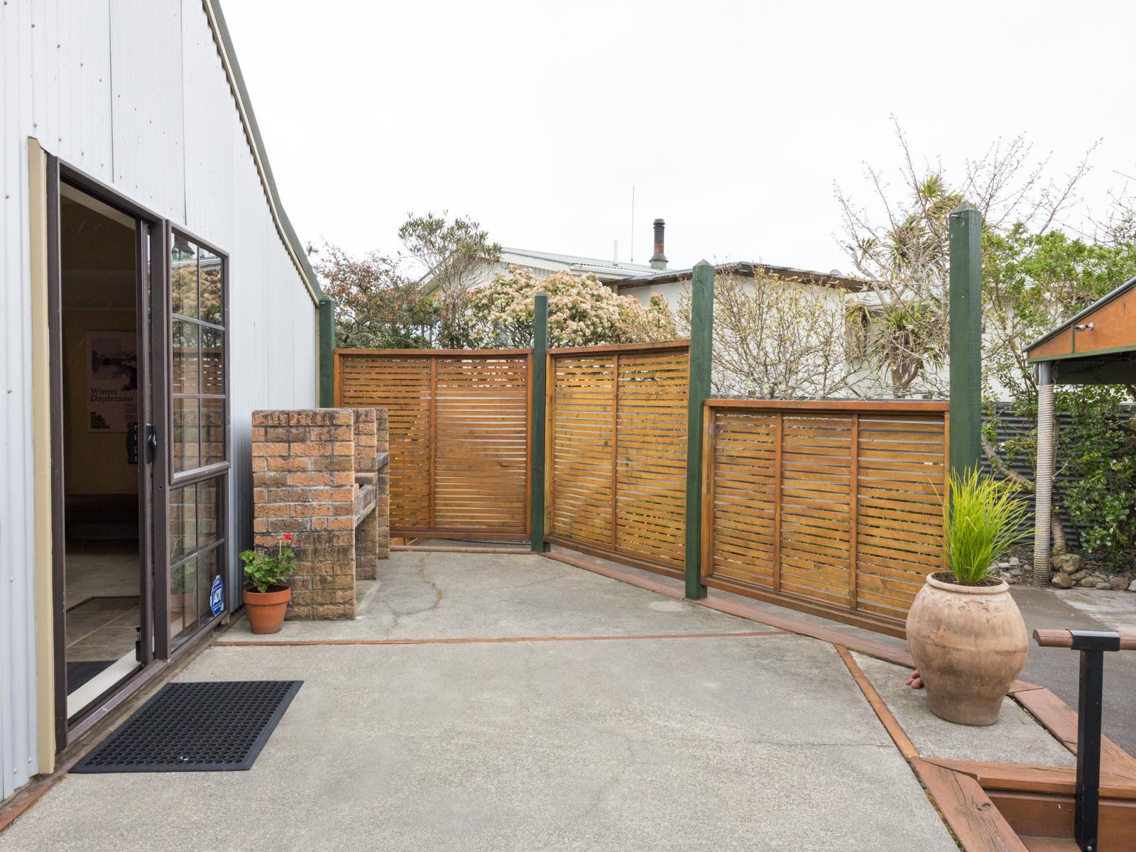 5 Hennessy Street East, Foxton Beach