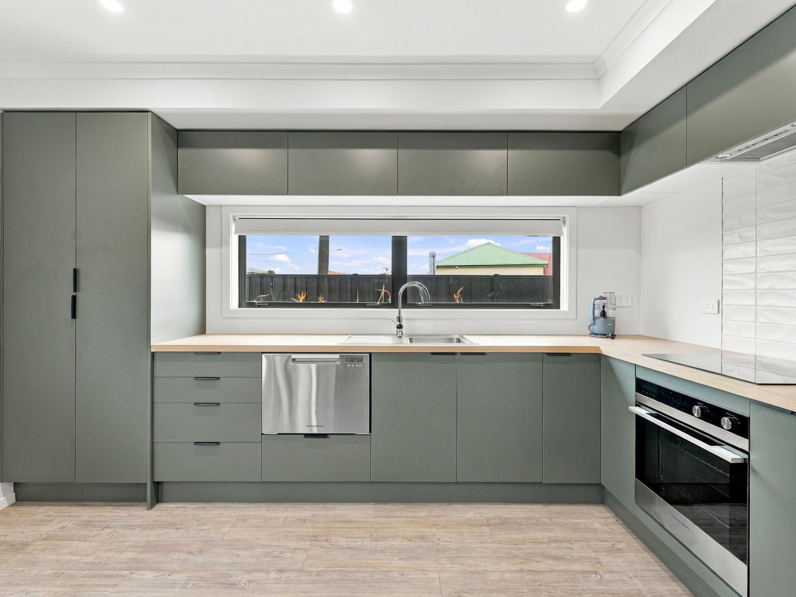 2D St Leonard Street, St Johns Hill