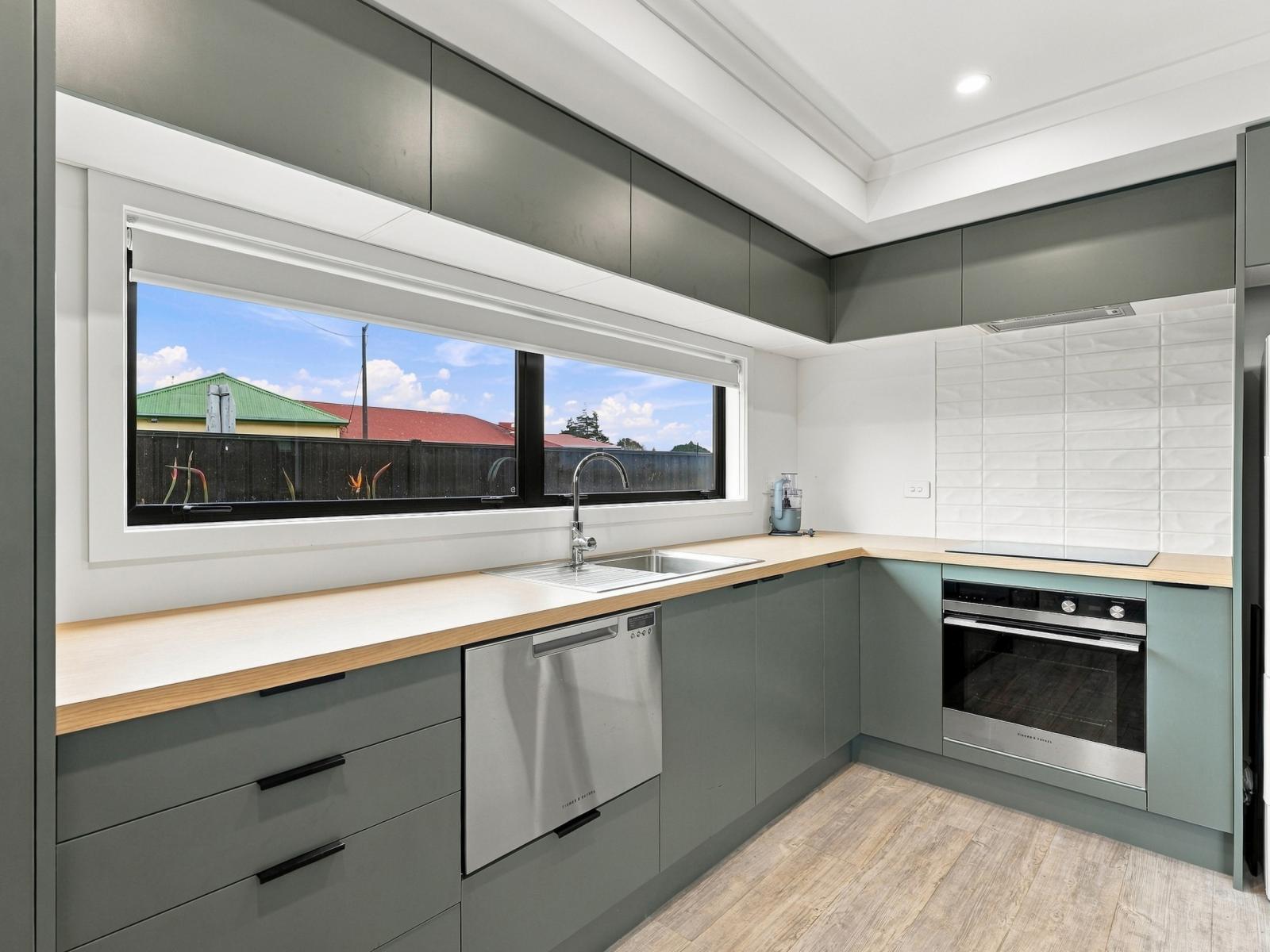 2D St Leonard Street, St Johns Hill
