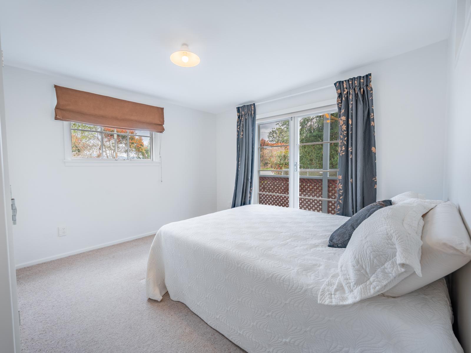 590 Woodbury Road, Woodbury