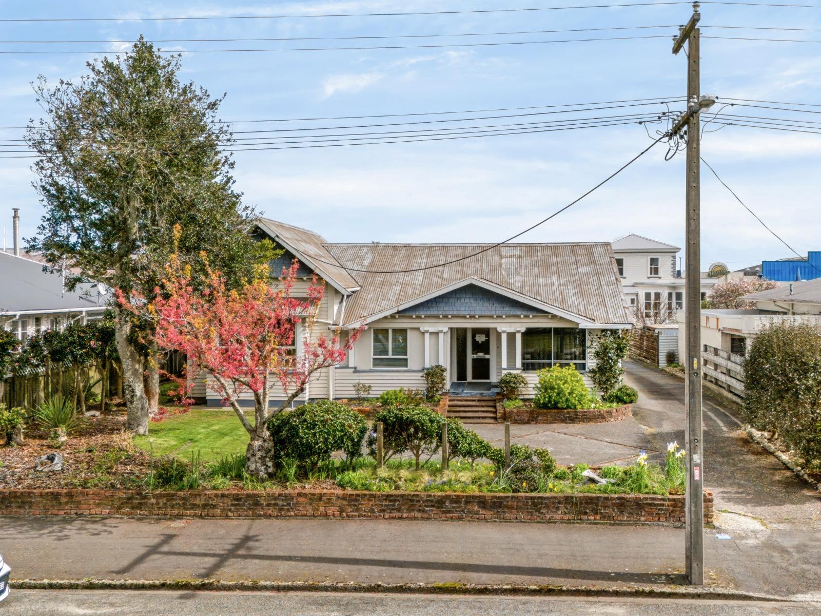 68 Russell Street, Westport