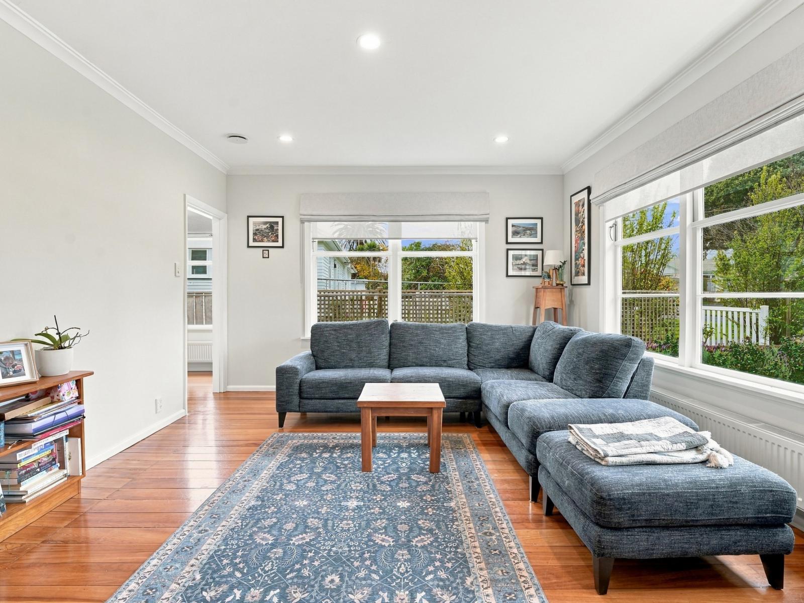 8 Hutchison Crescent, Durie Hill
