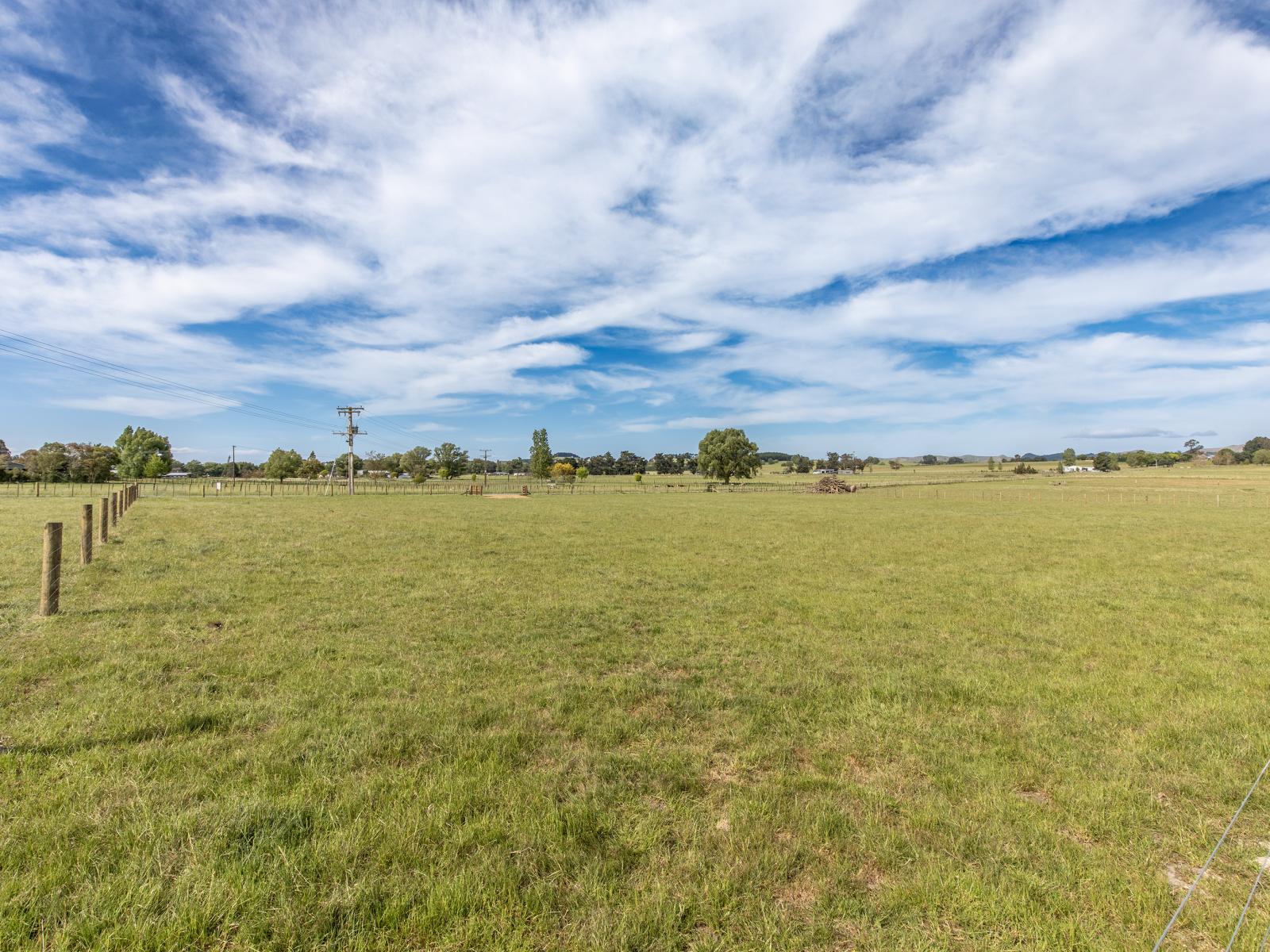 96A, B, C, D Farm Road, Waipukurau