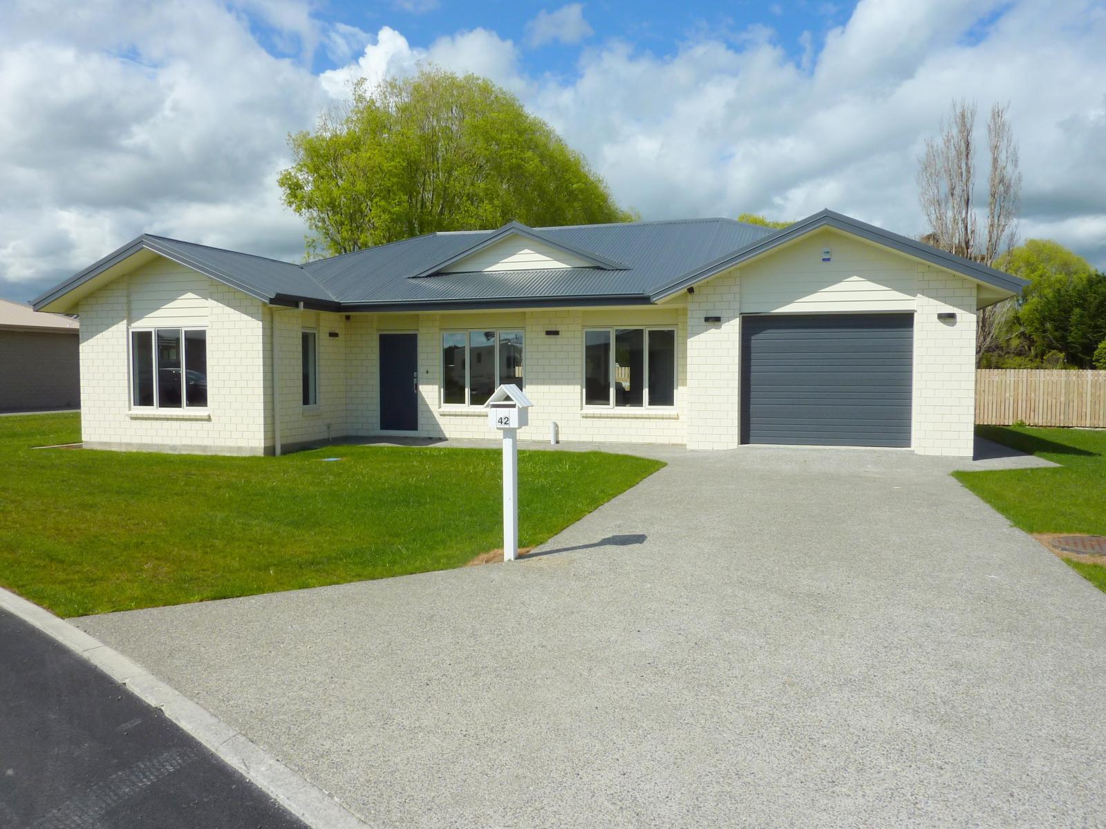 17A Sherwill Street/Port Street East, Feilding