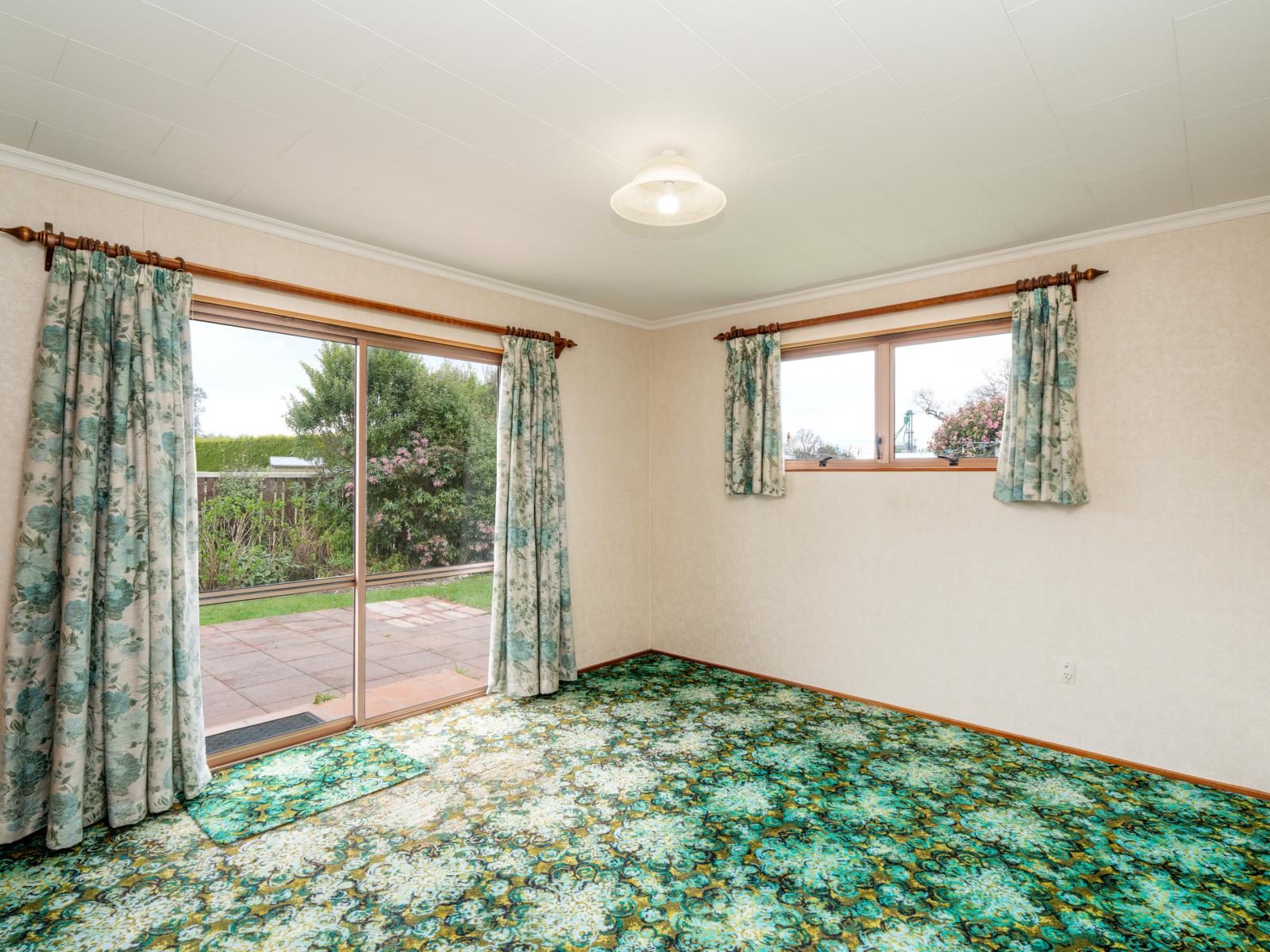 11 Douglas Street, Winton