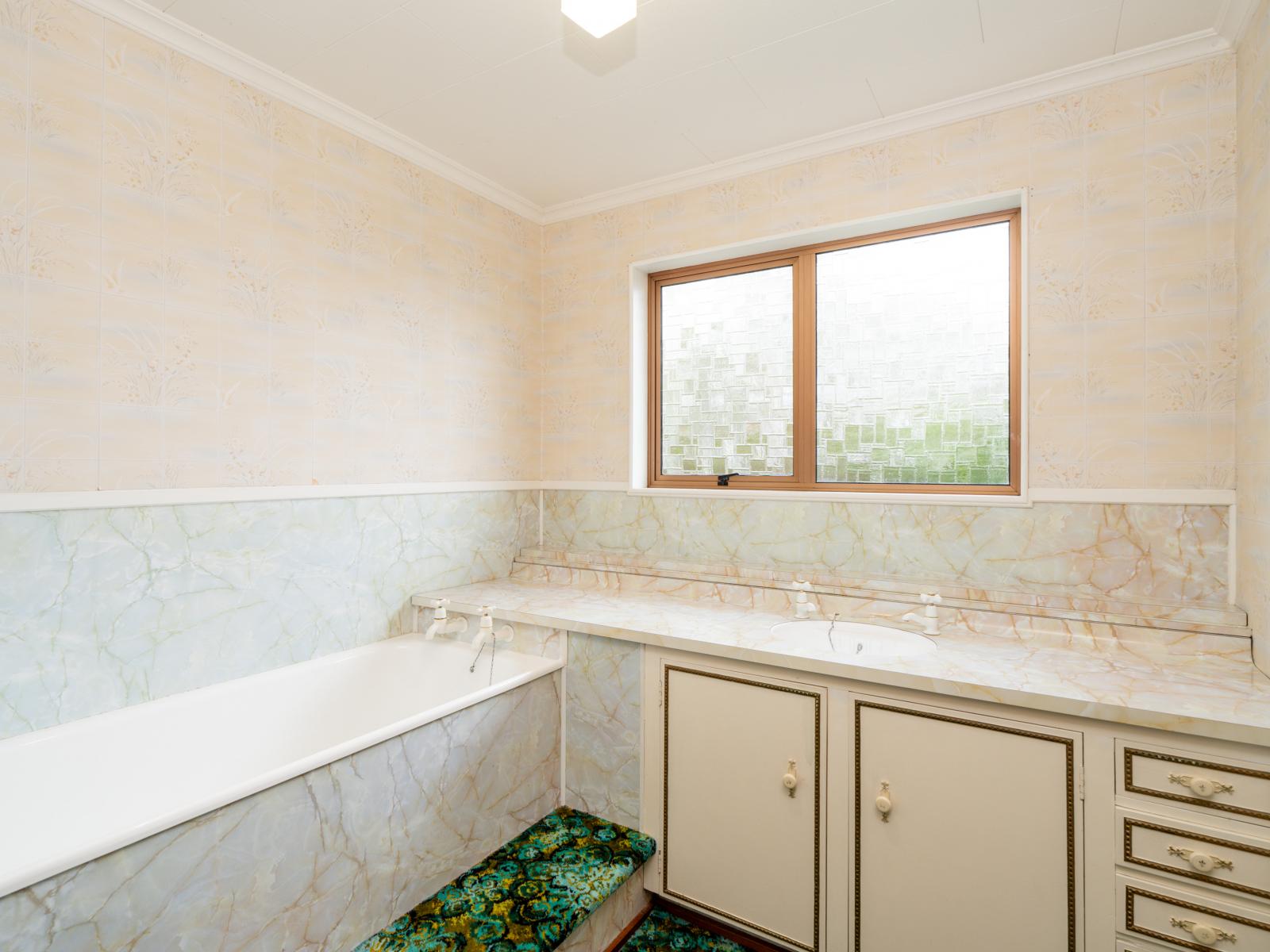 11 Douglas Street, Winton