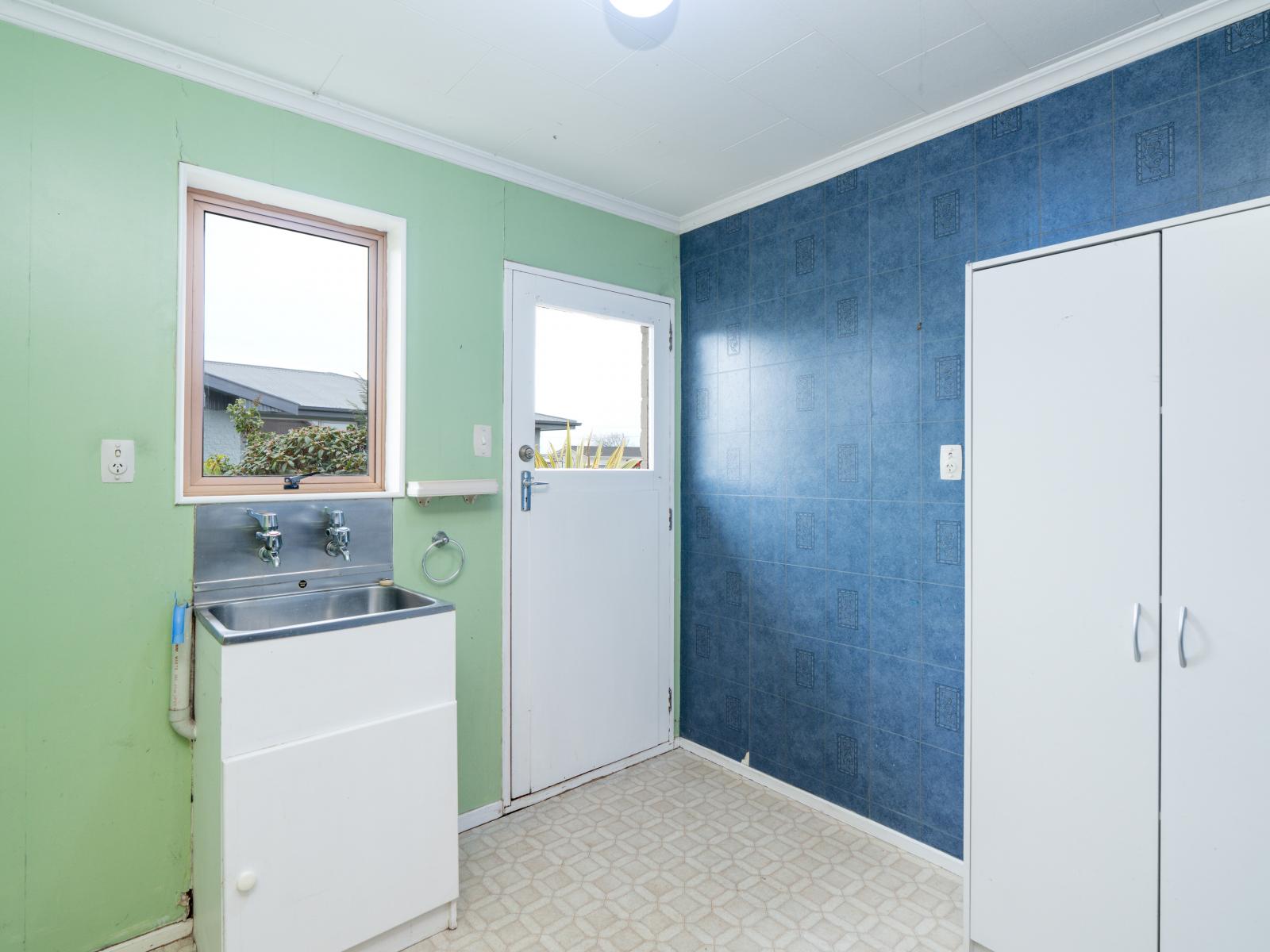 11 Douglas Street, Winton